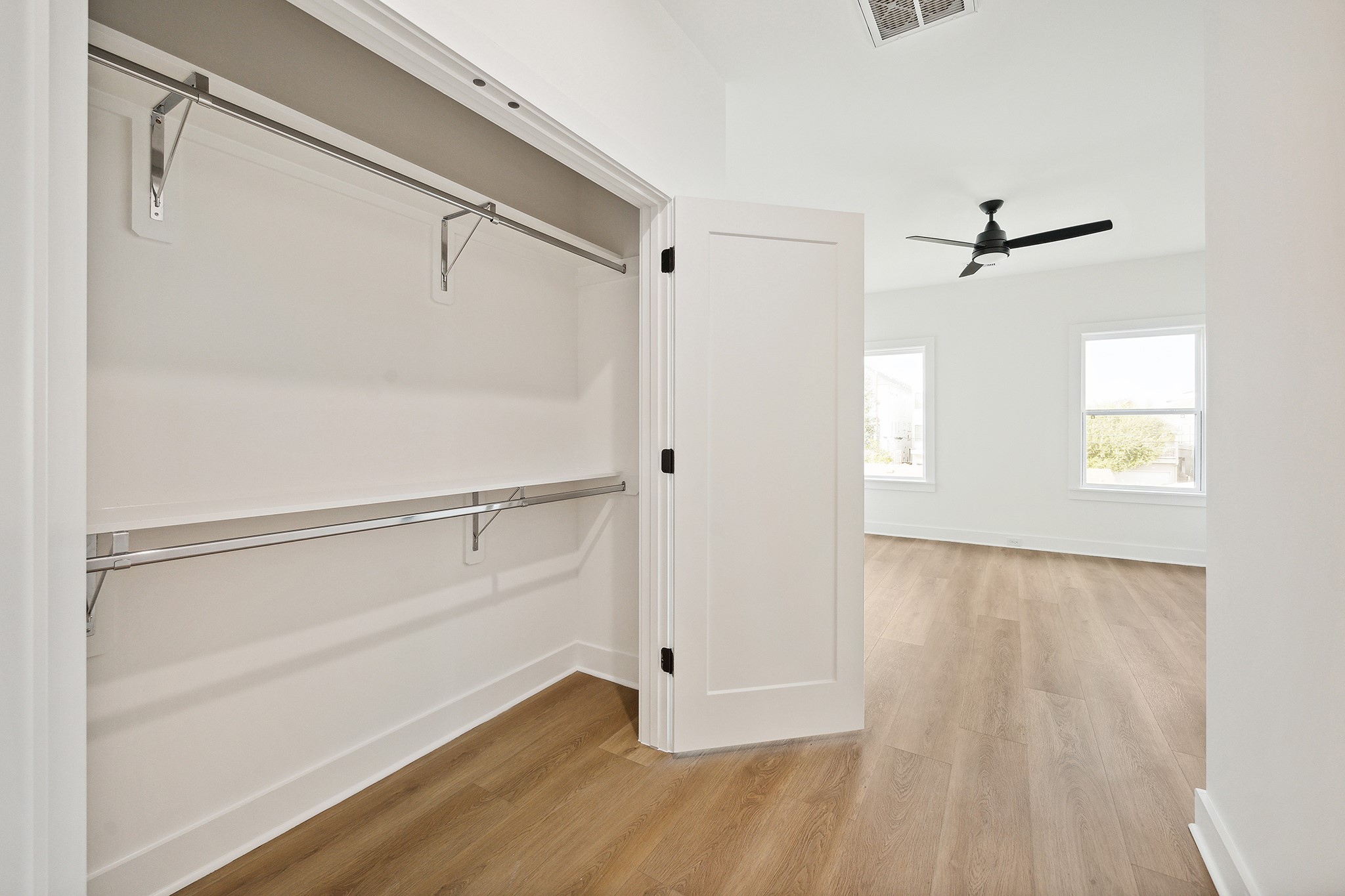 1203 E 27th Street Property Photo 14