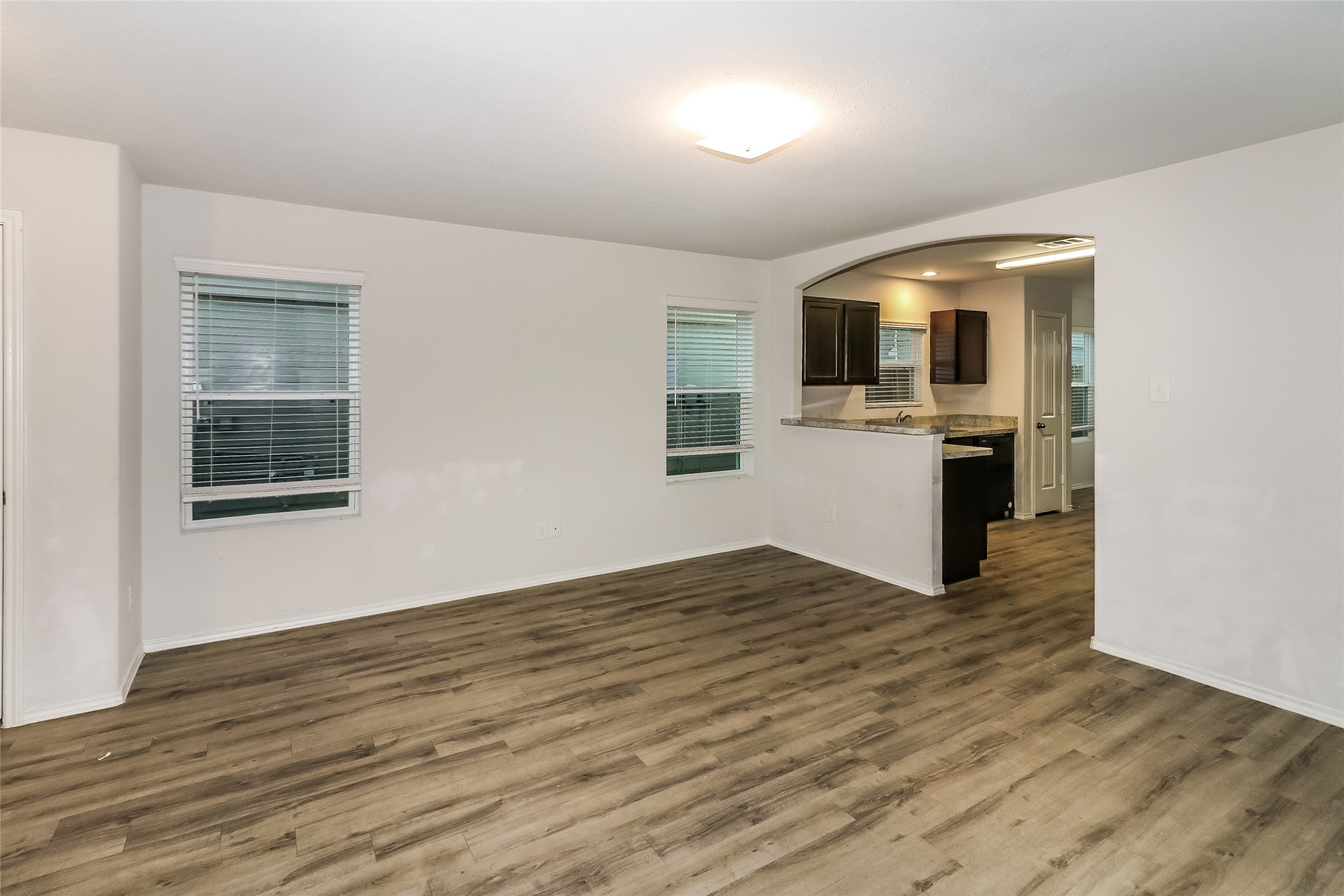 24202 Treviso Gardens Property Photo 4