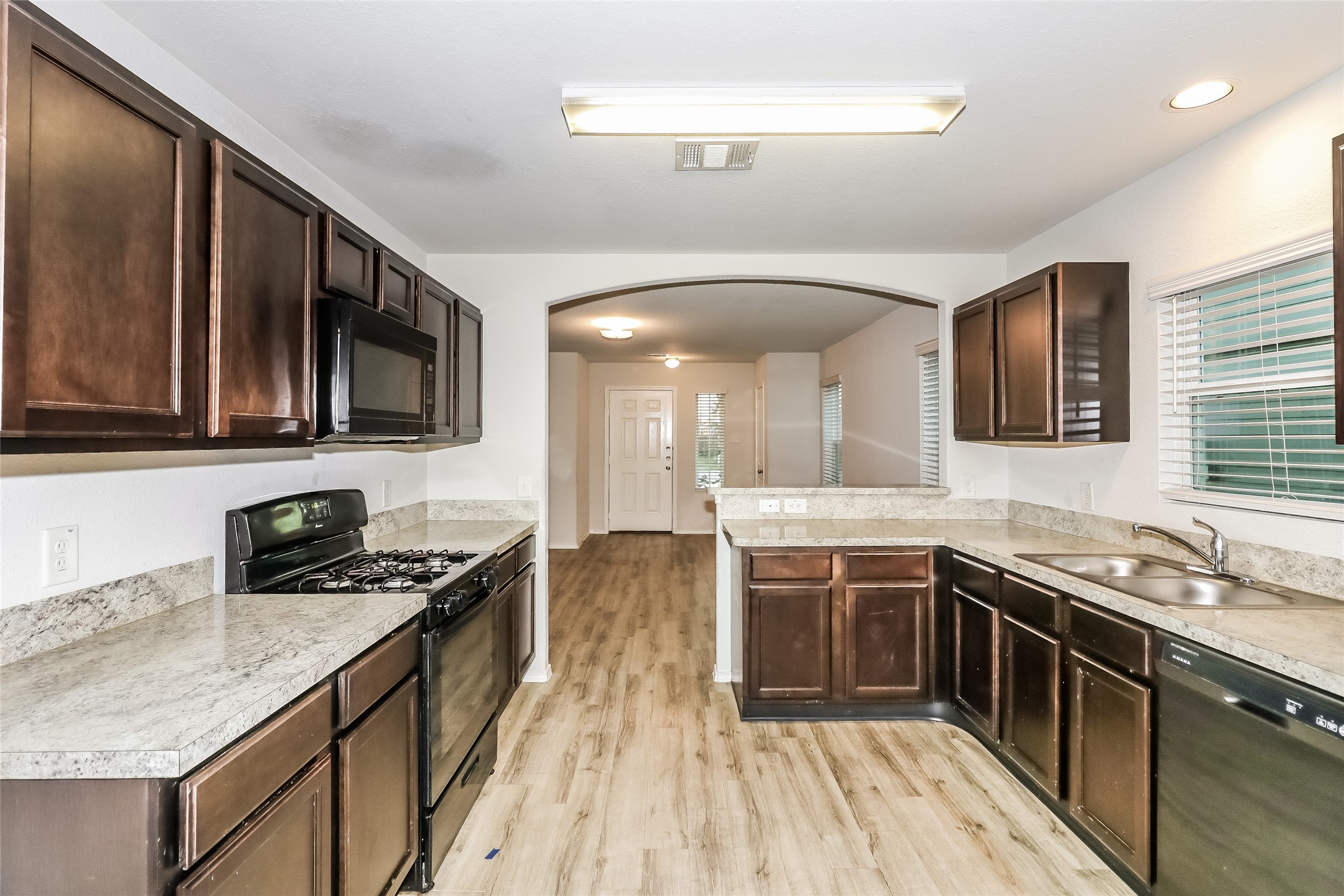 24202 Treviso Gardens Property Photo 5