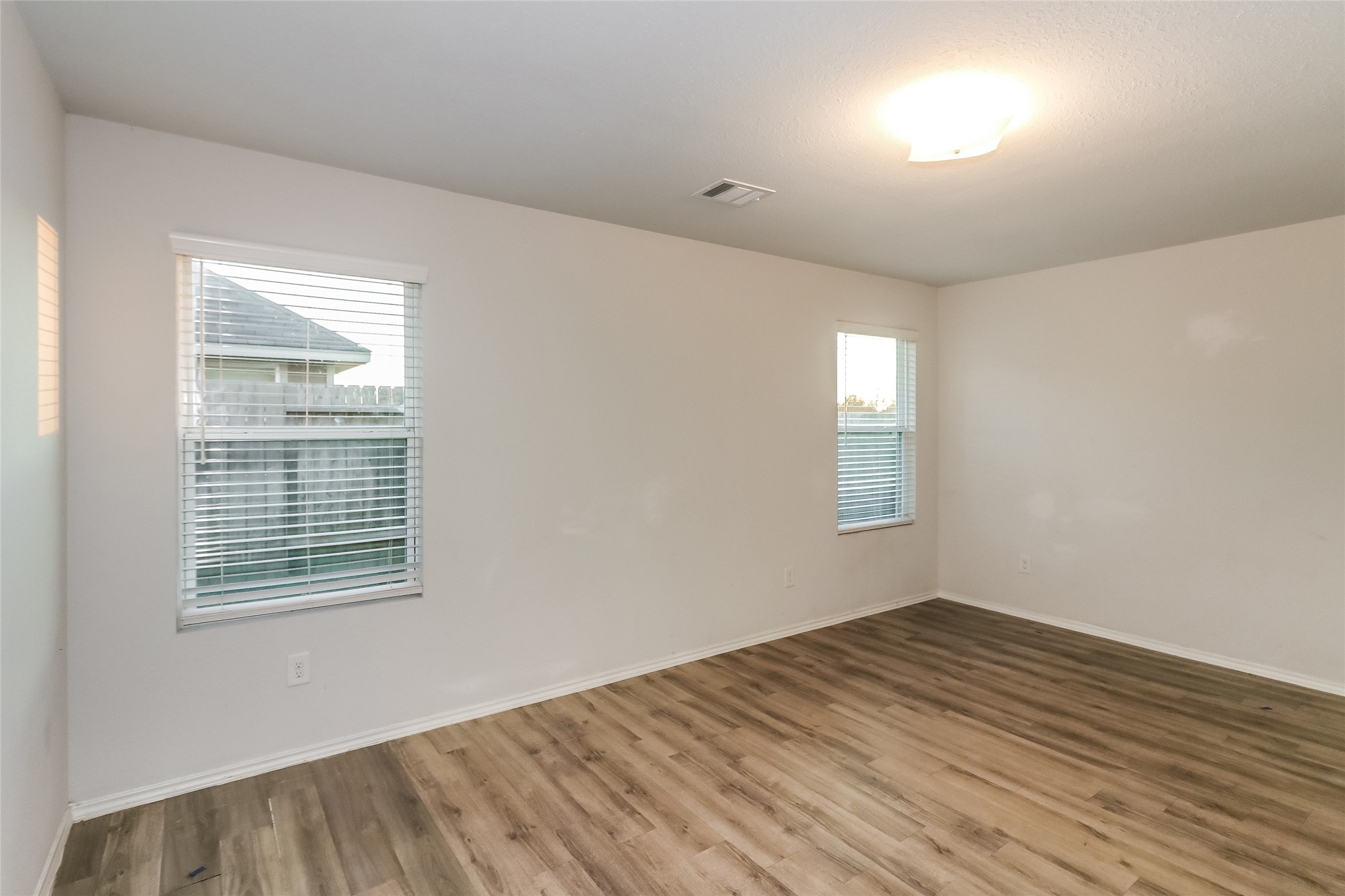 24202 Treviso Gardens Property Photo 8