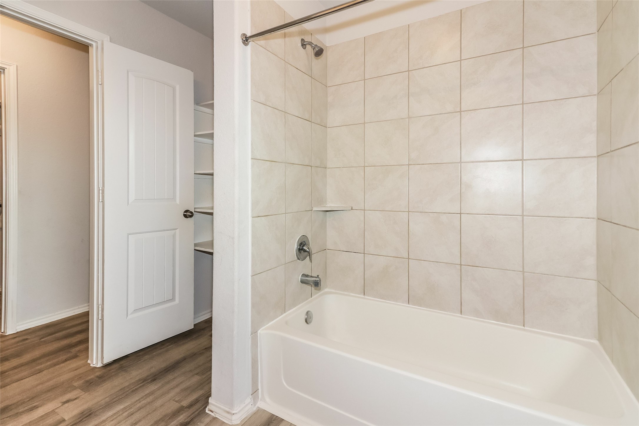 24202 Treviso Gardens Property Photo 10