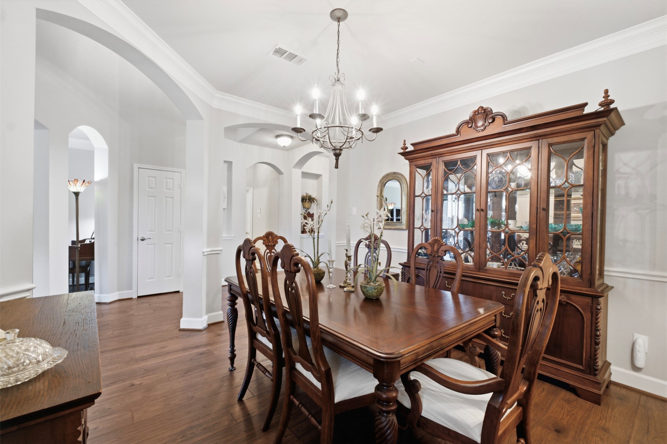 13507 Mount Airy Drive Property Photo 8