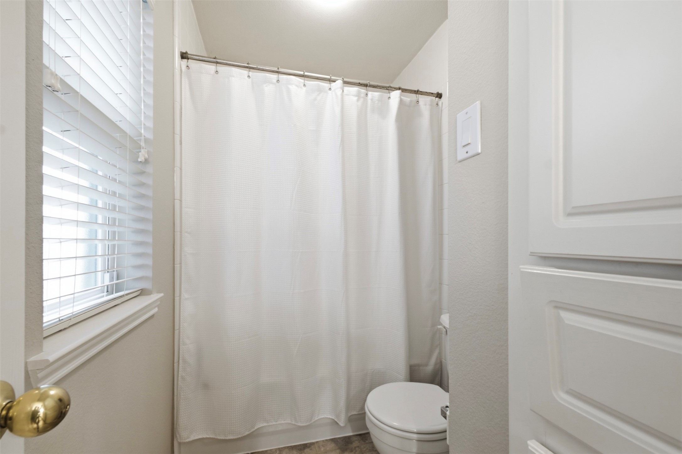 13507 Mount Airy Drive Property Photo 29