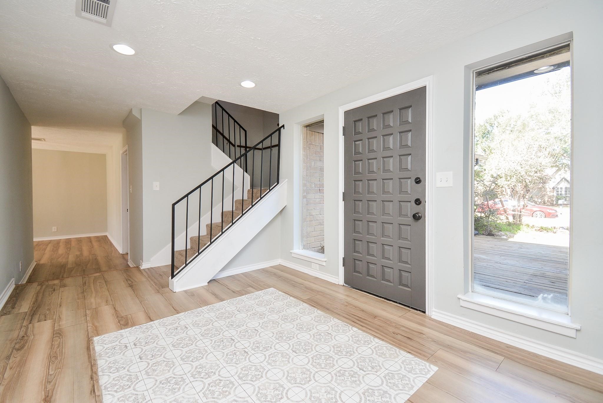 16505 Cornwall Street Property Photo 3