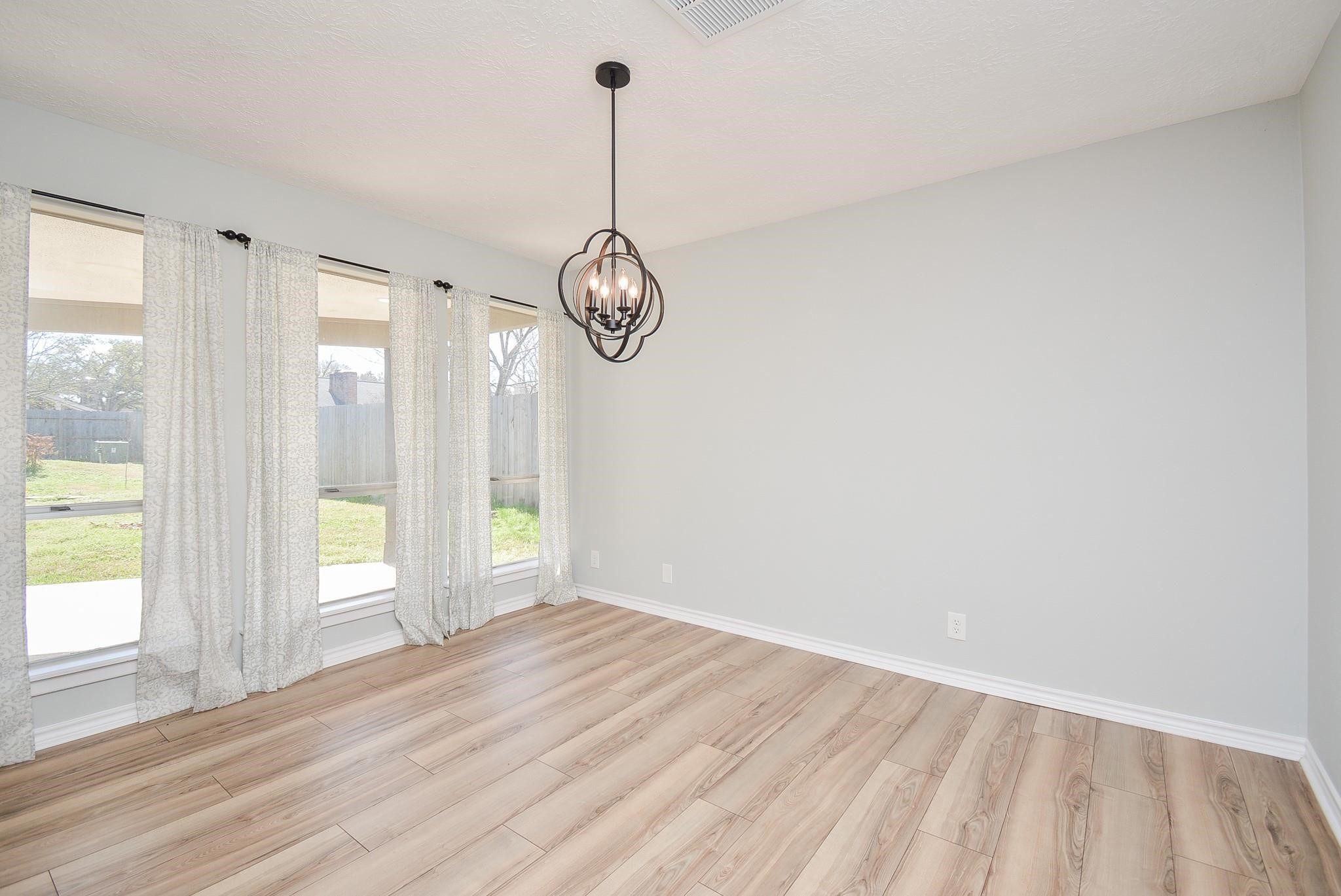 16505 Cornwall Street Property Photo 5