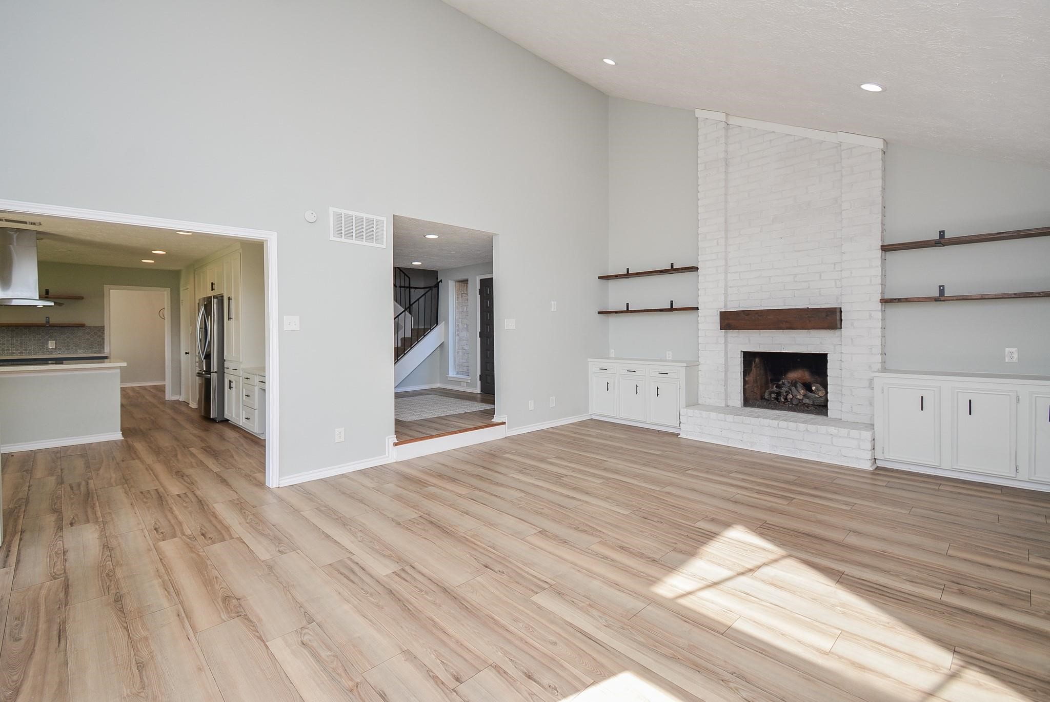 16505 Cornwall Street Property Photo 6