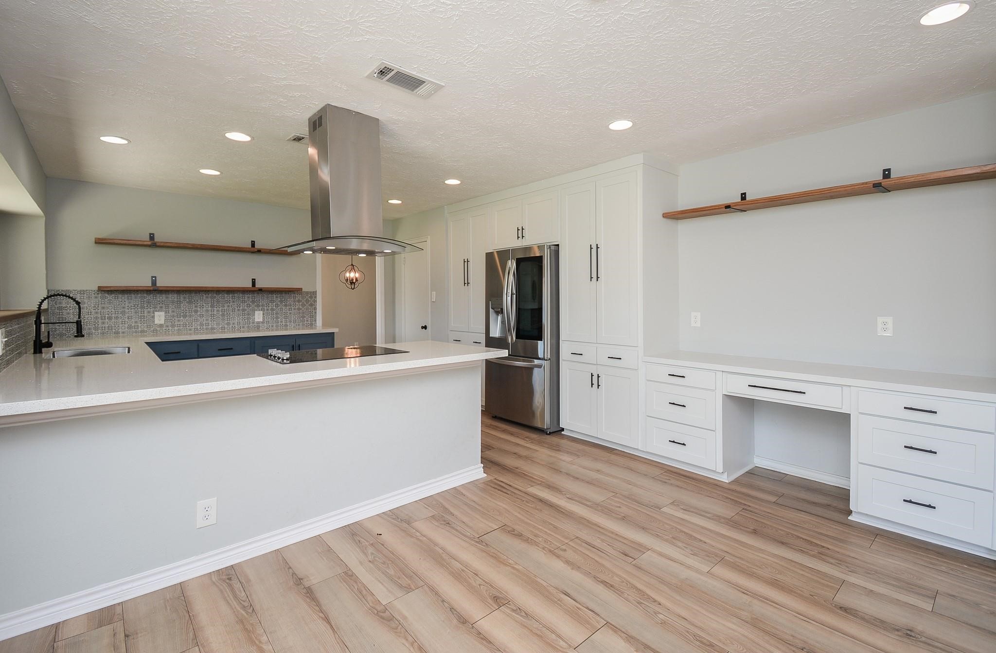 16505 Cornwall Street Property Photo 7