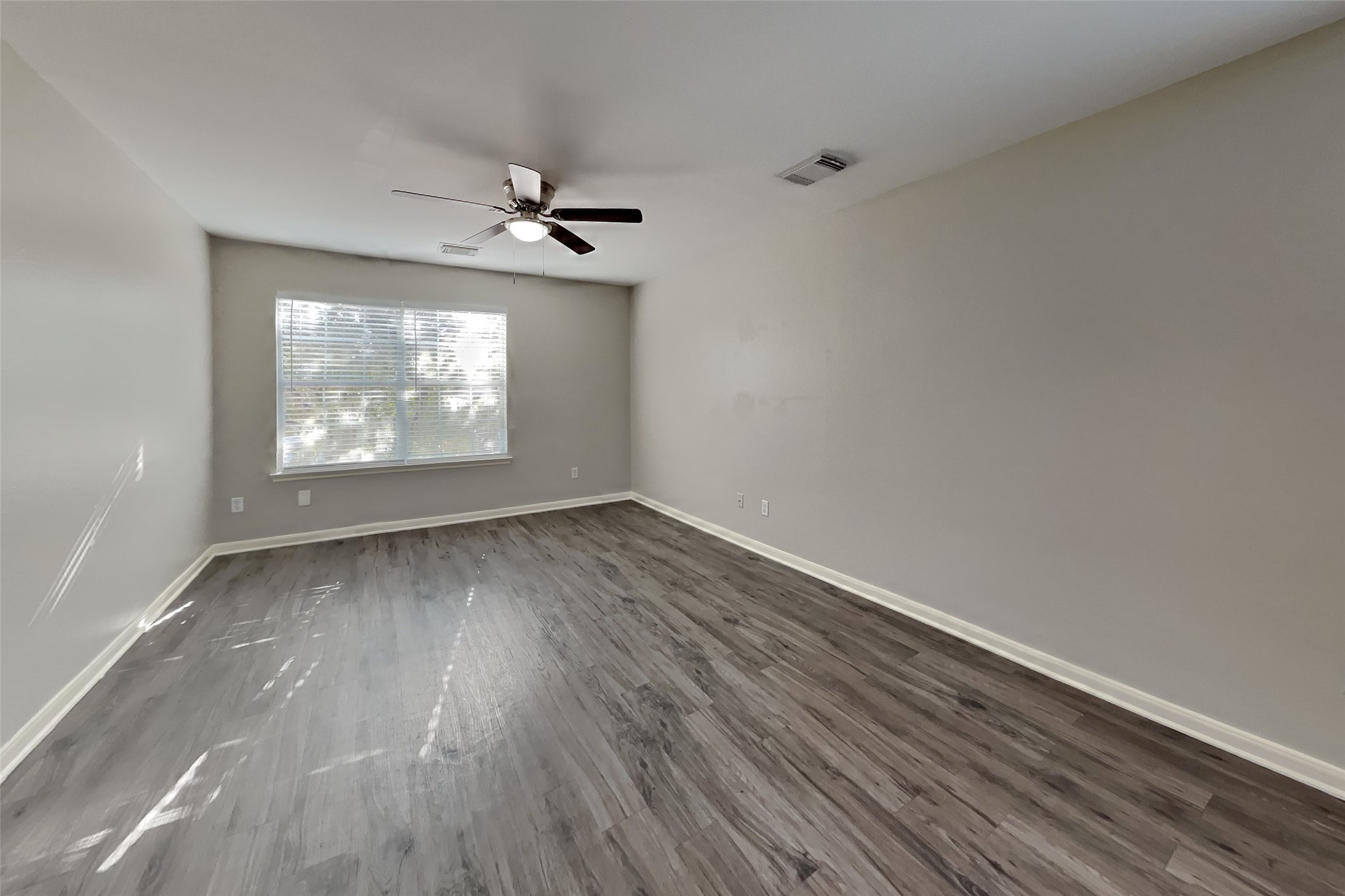 29415 Legends Stone Drive Property Photo 17