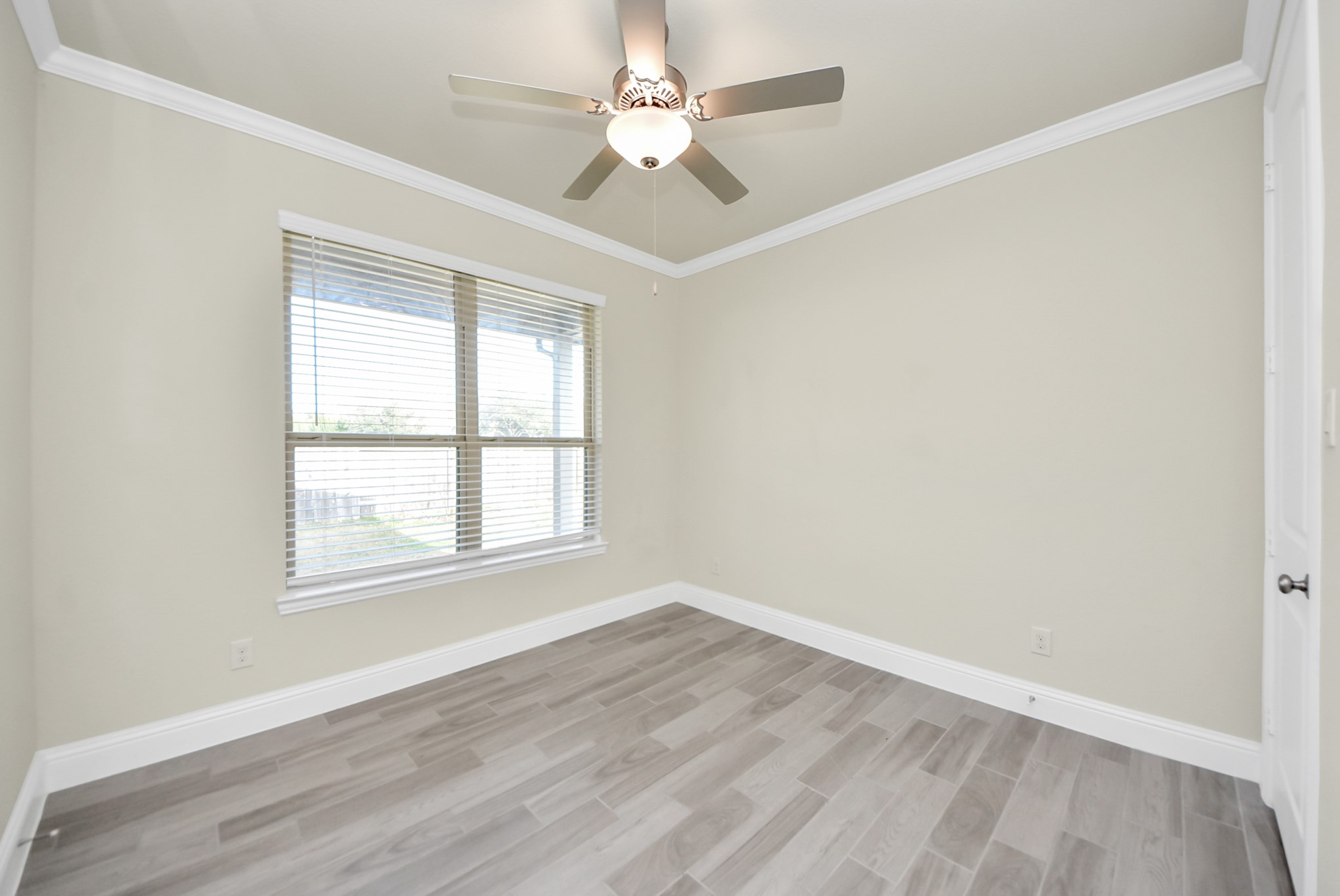 5122 Andorra Bend Lane Property Photo 16