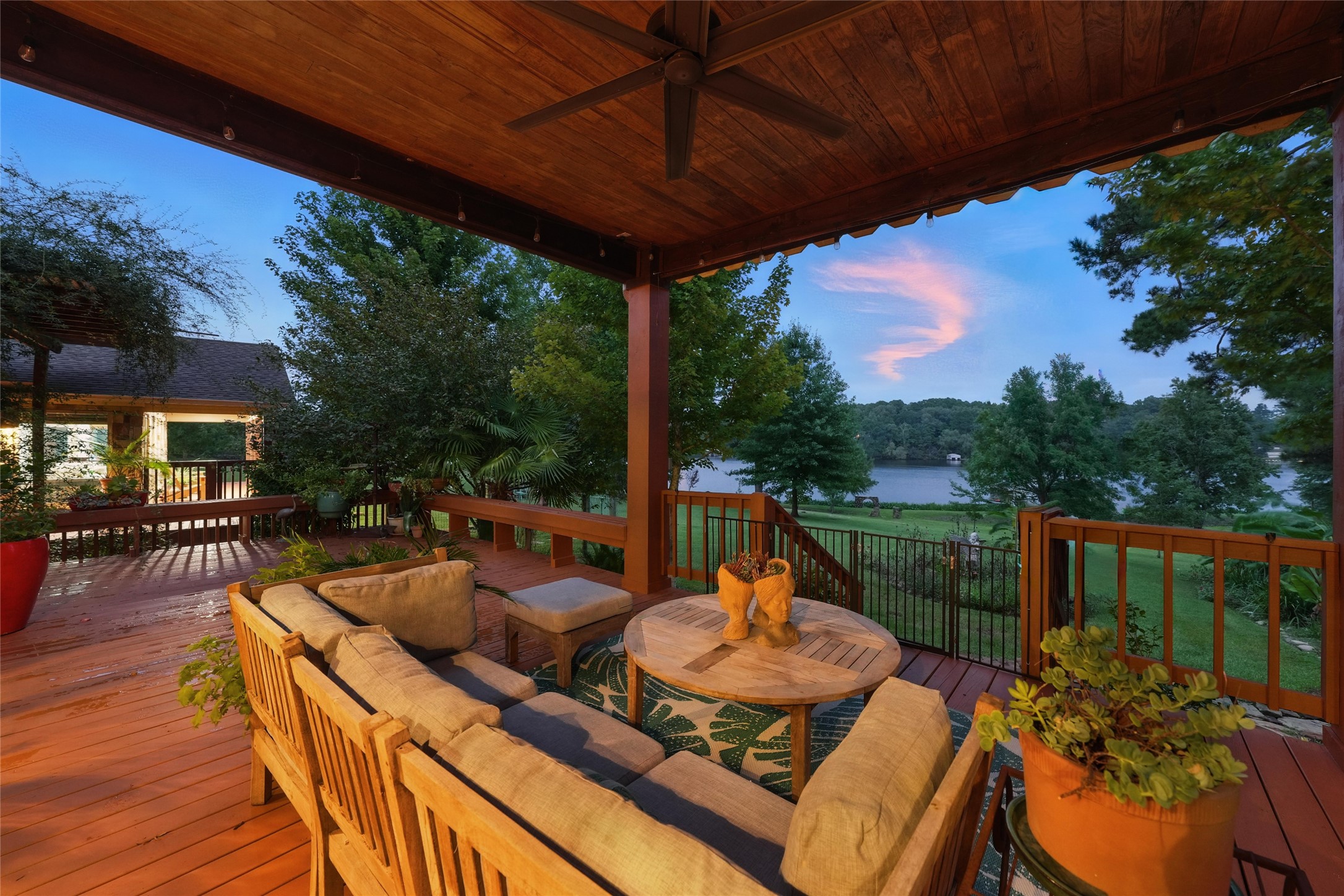 1803 Pine Hills Road Property Photo 3