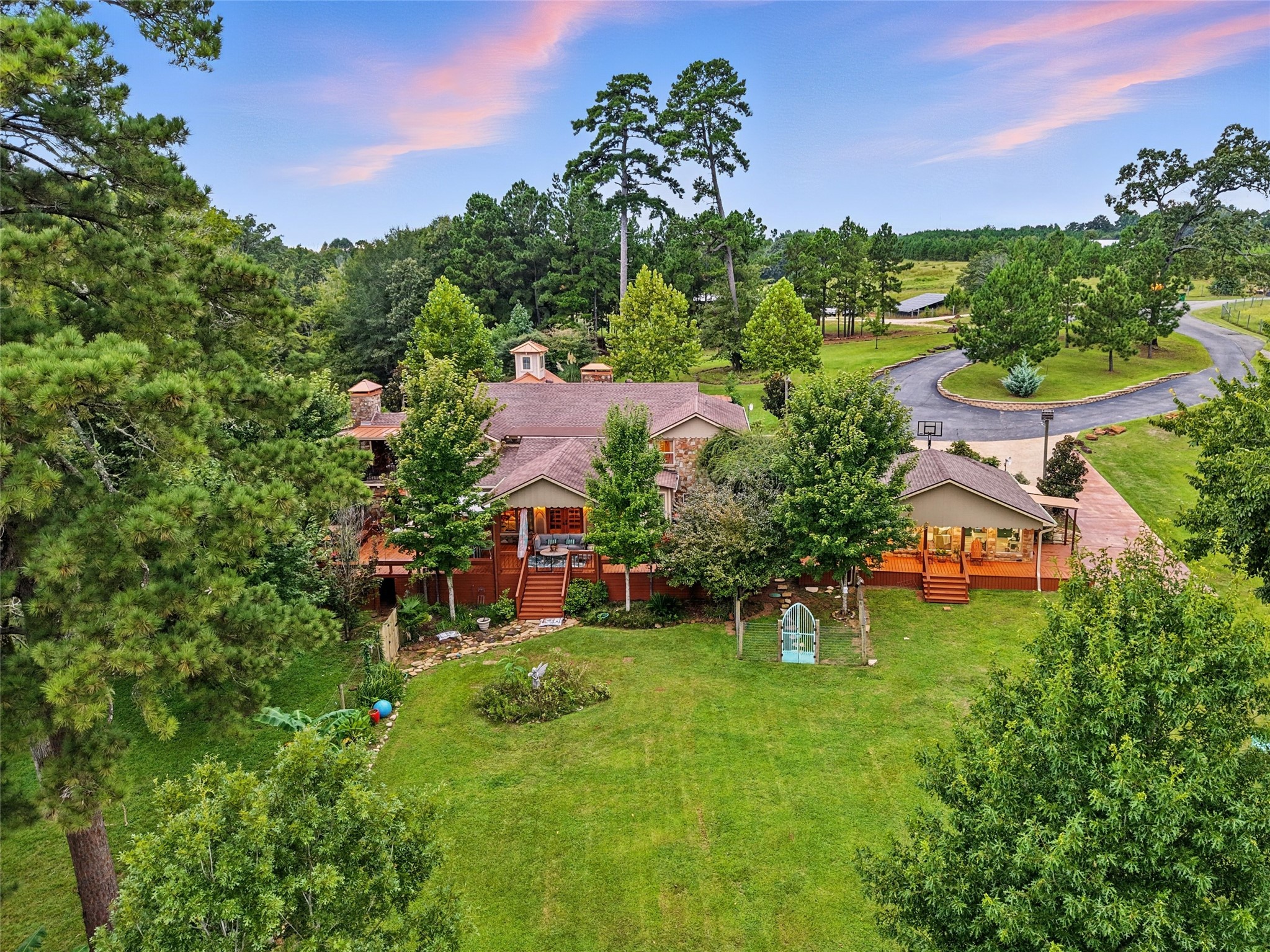 1803 Pine Hills Road Property Photo 40