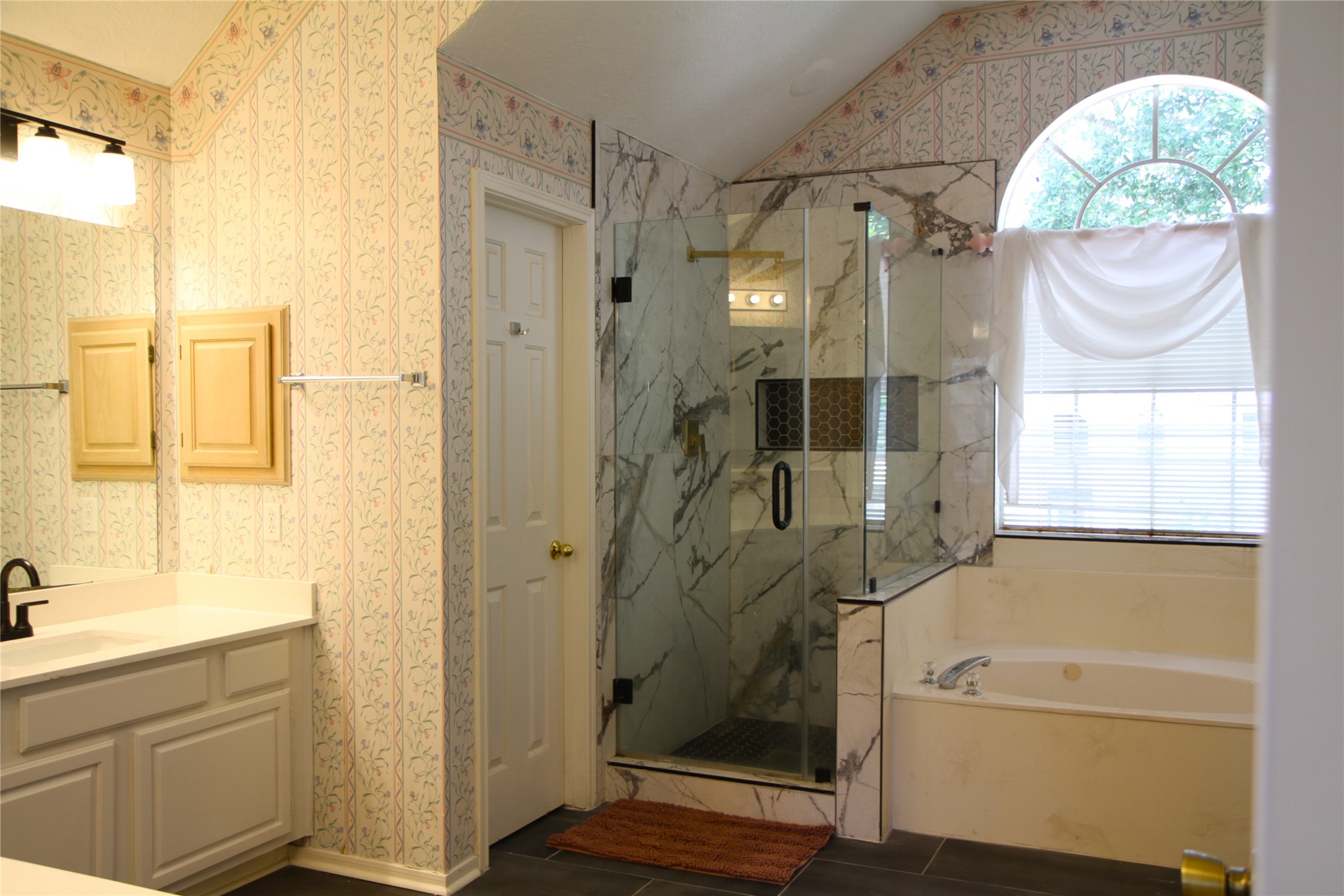 1235 Deer Ridge Drive Property Photo 11