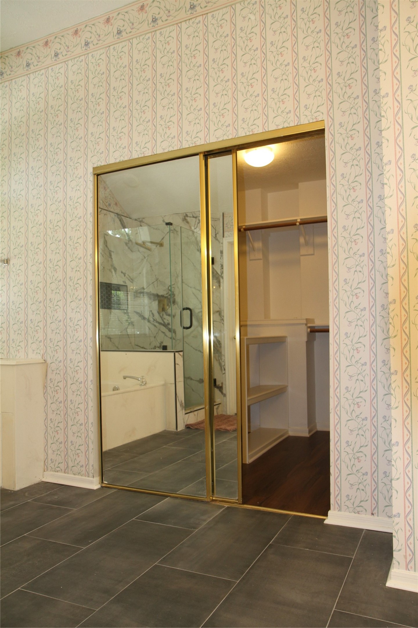 1235 Deer Ridge Drive Property Photo 13