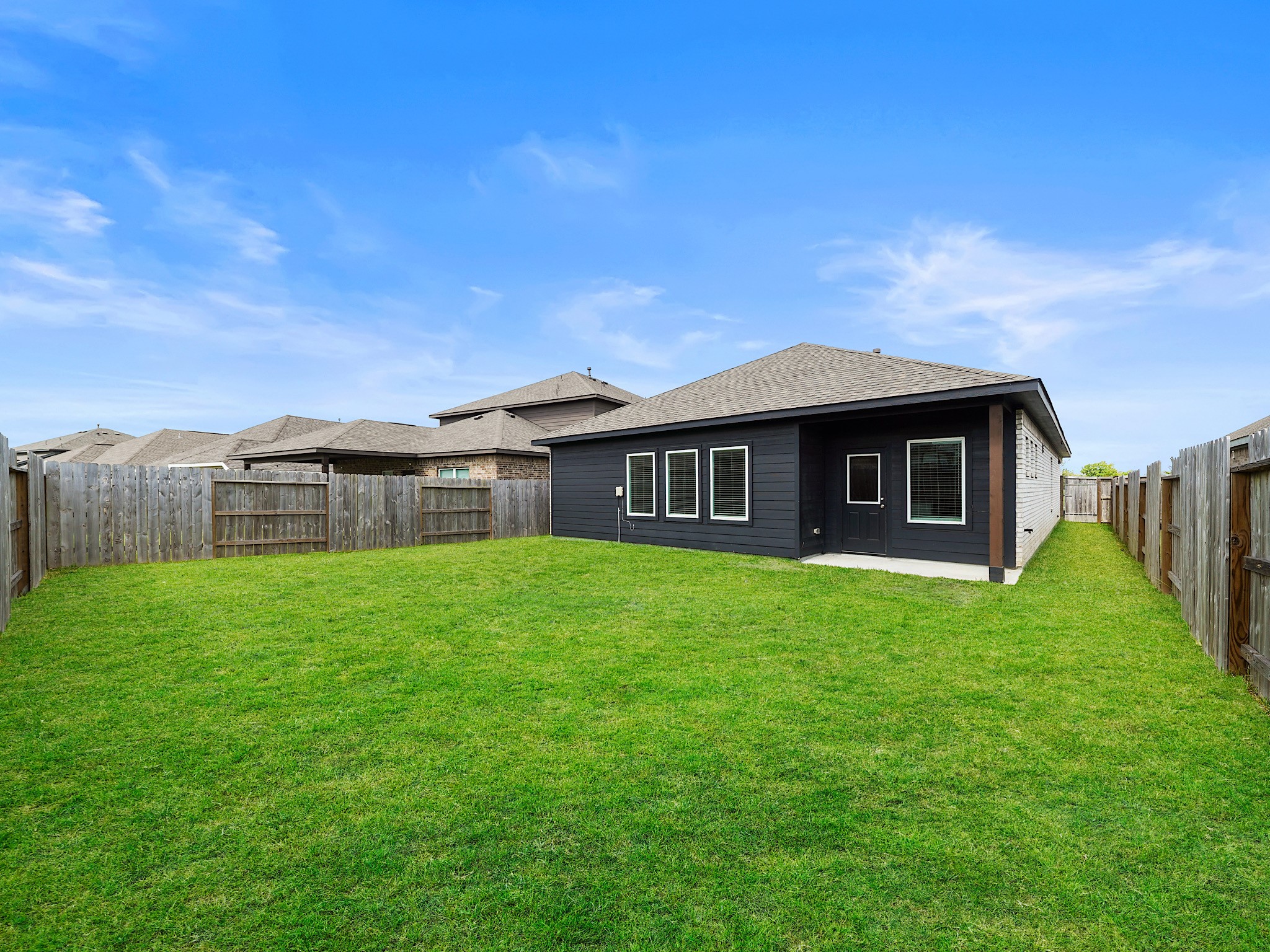 15102 Wiltshire Castle Ln Property Photo 13