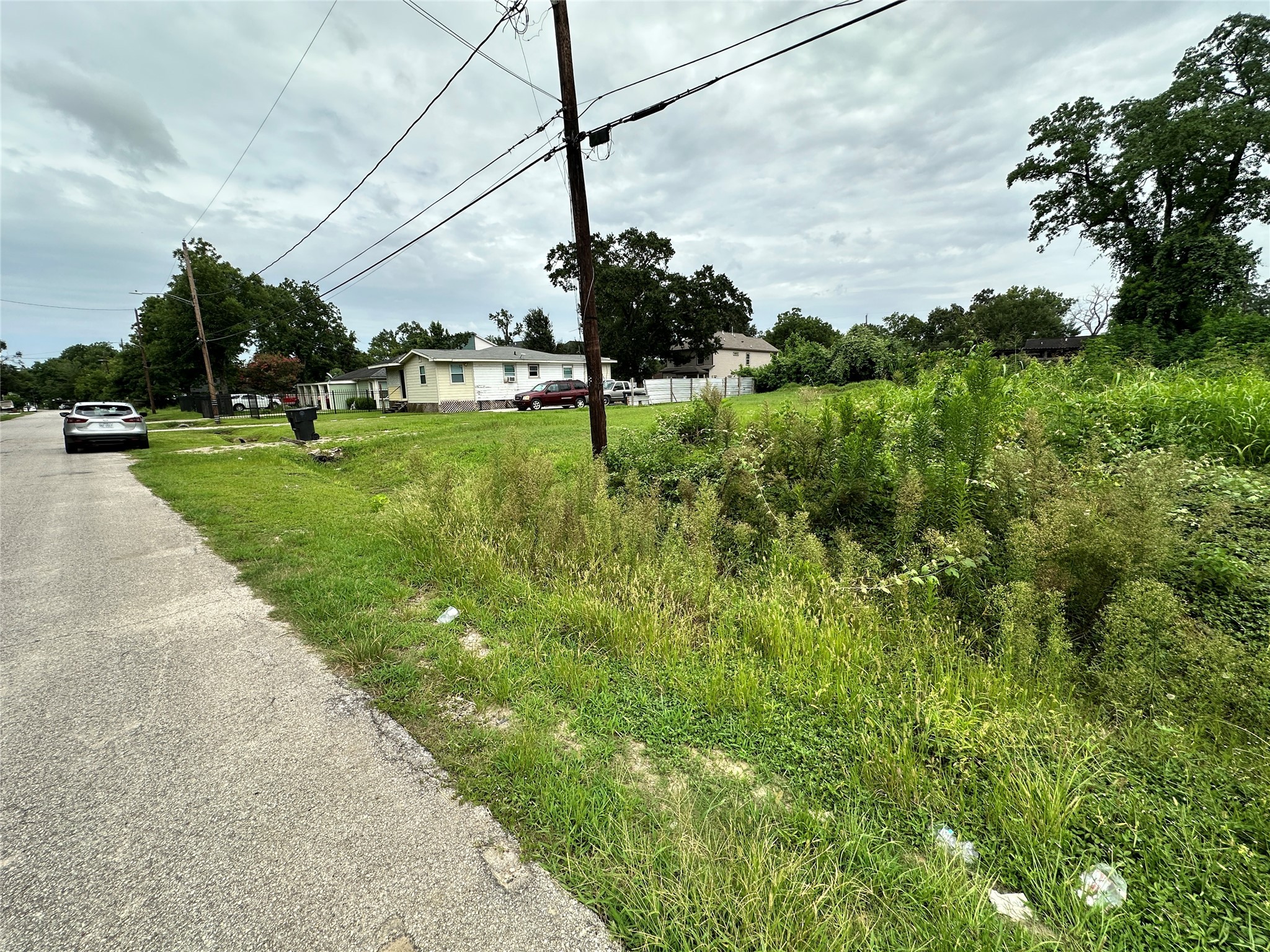 1061 South Lane Property Photo 1