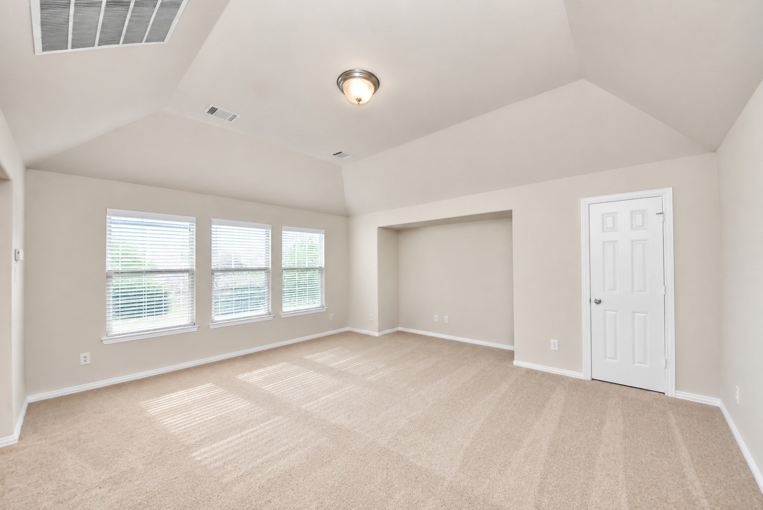 8131 Black Percher Street Property Photo 9