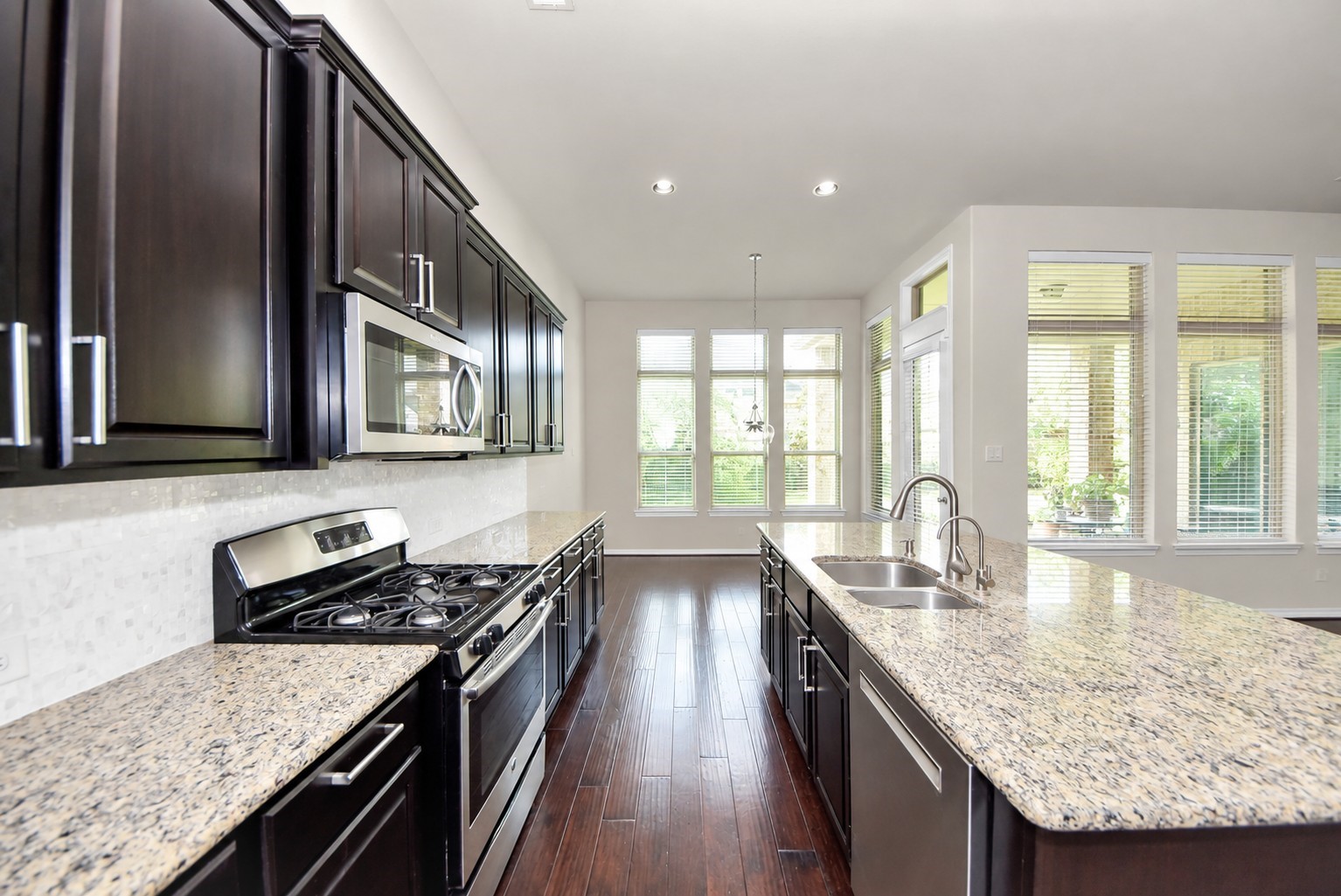 8131 Black Percher Street Property Photo 11
