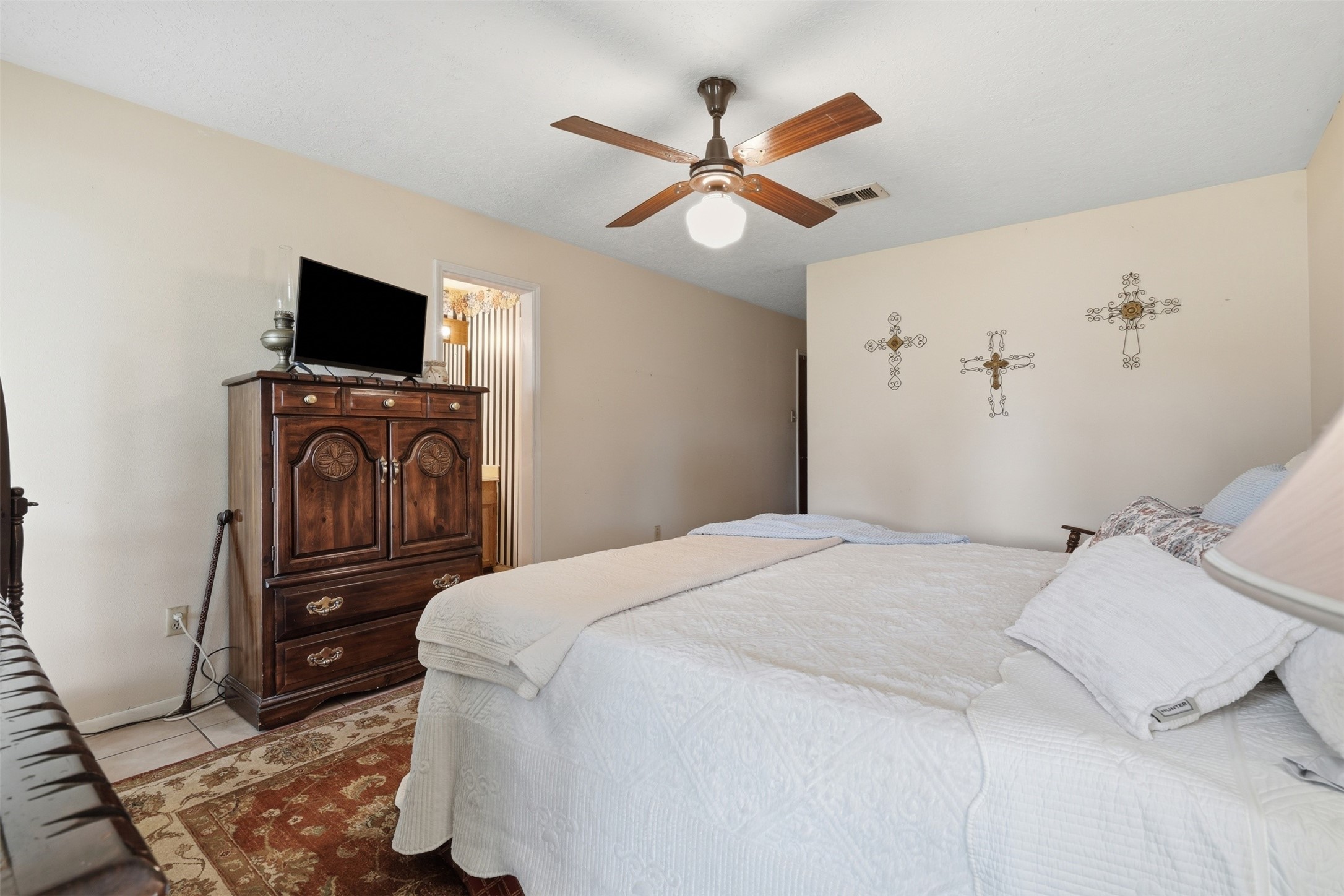 3508 Camelot Street Property Photo 14