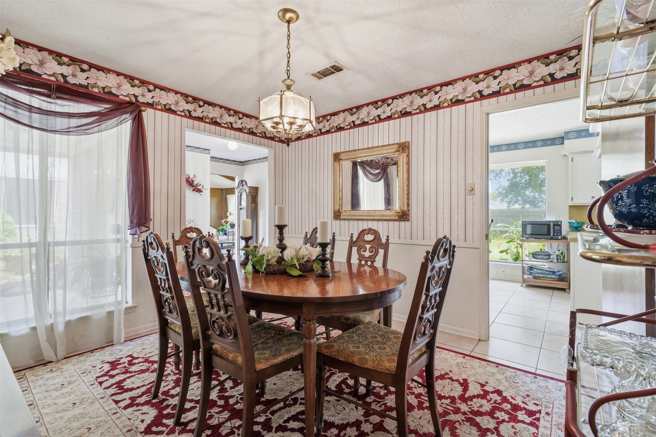 3508 Camelot Street Property Photo 19