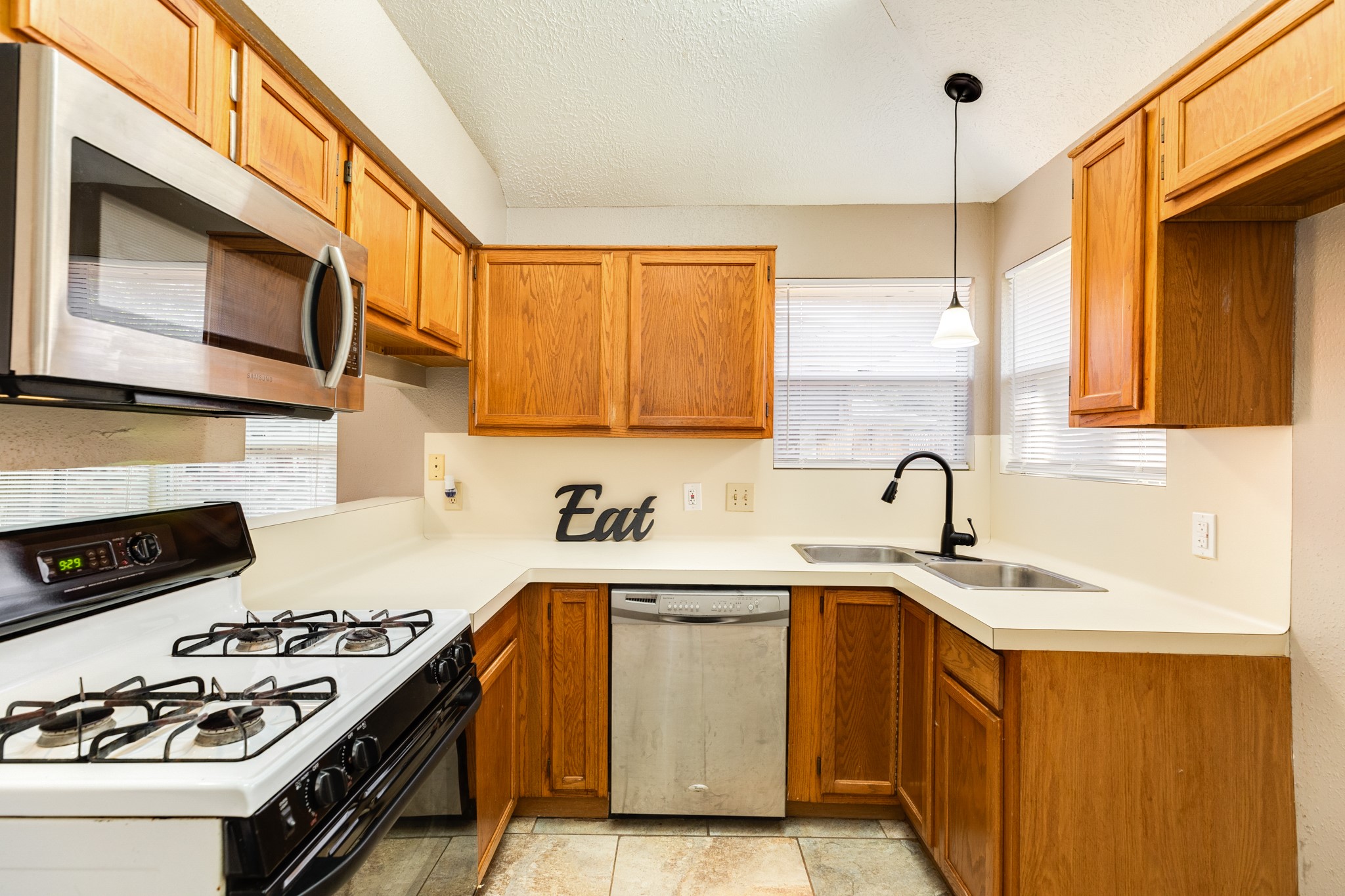 119 Cacao Street Property Photo 16