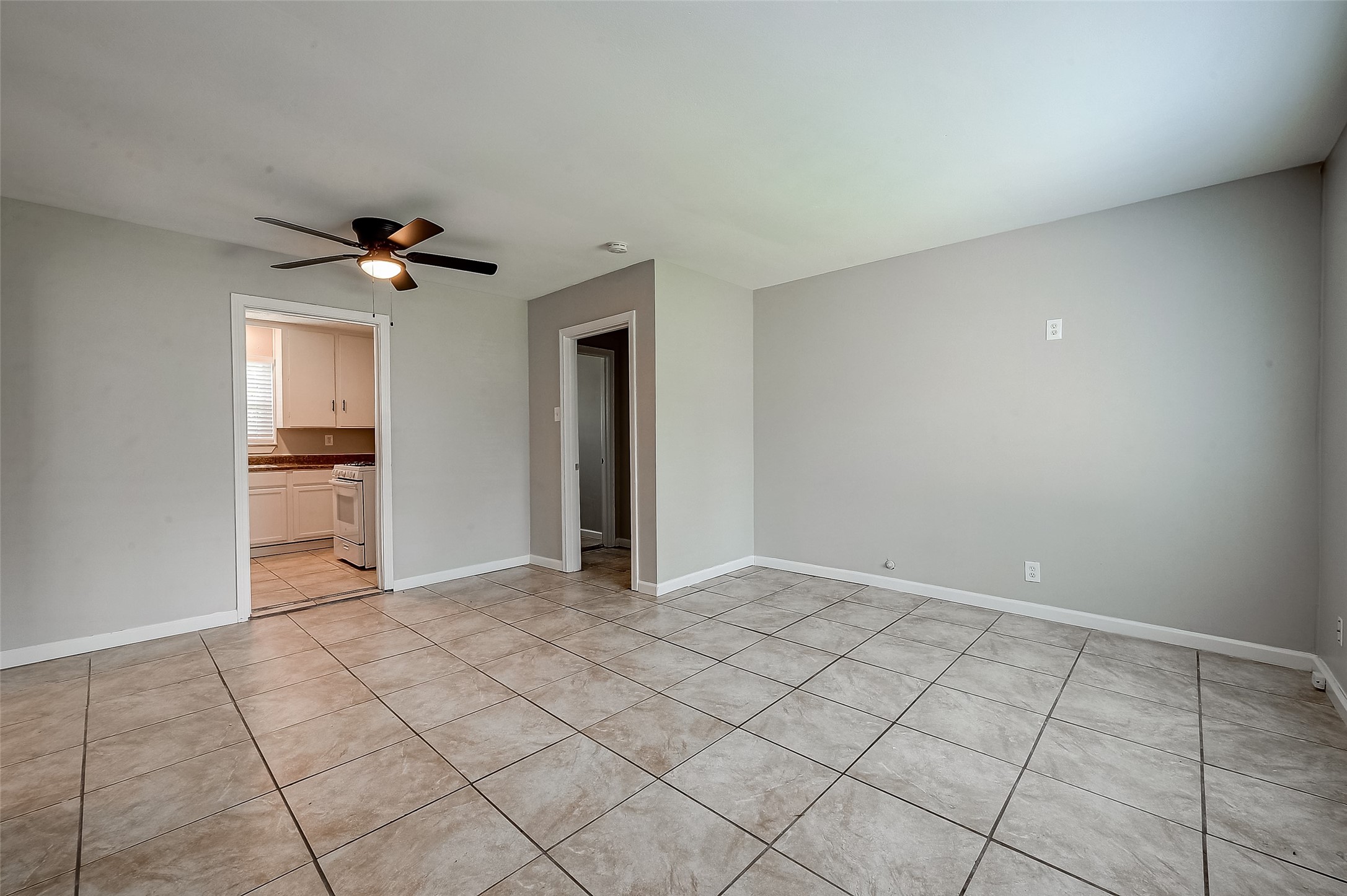 7621 Sundown Drive Property Photo 9