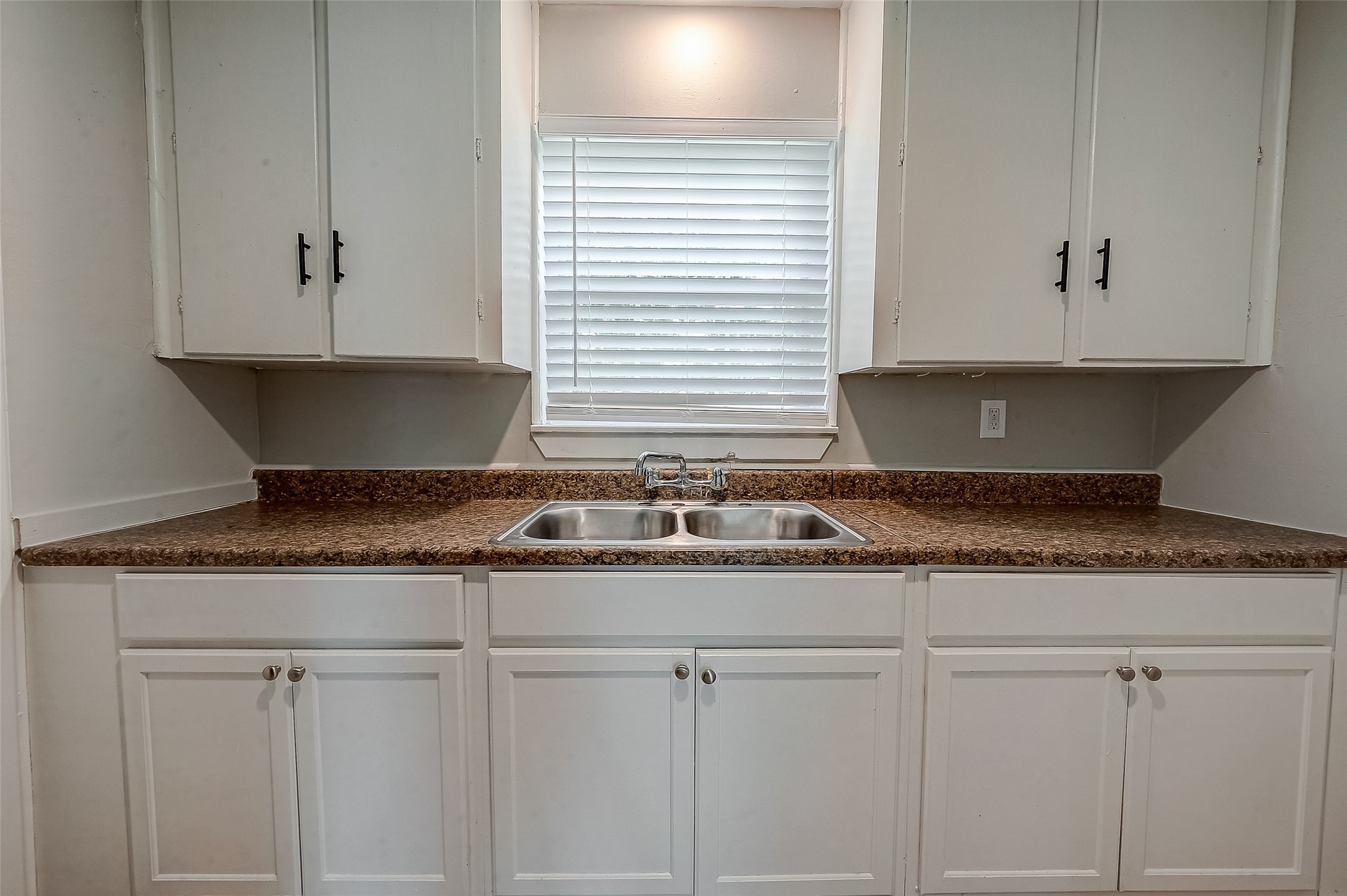 7621 Sundown Drive Property Photo 12