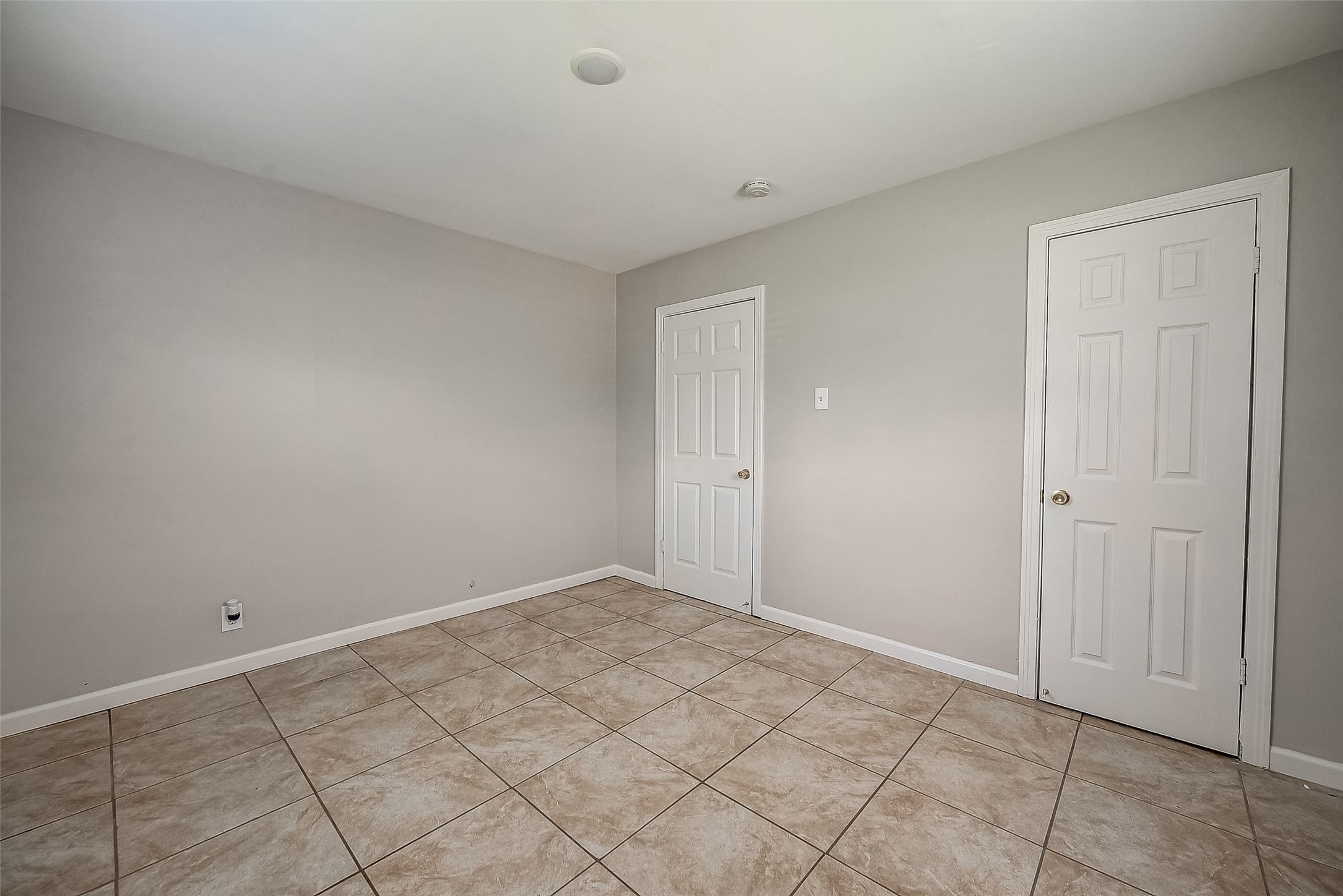 7621 Sundown Drive Property Photo 18