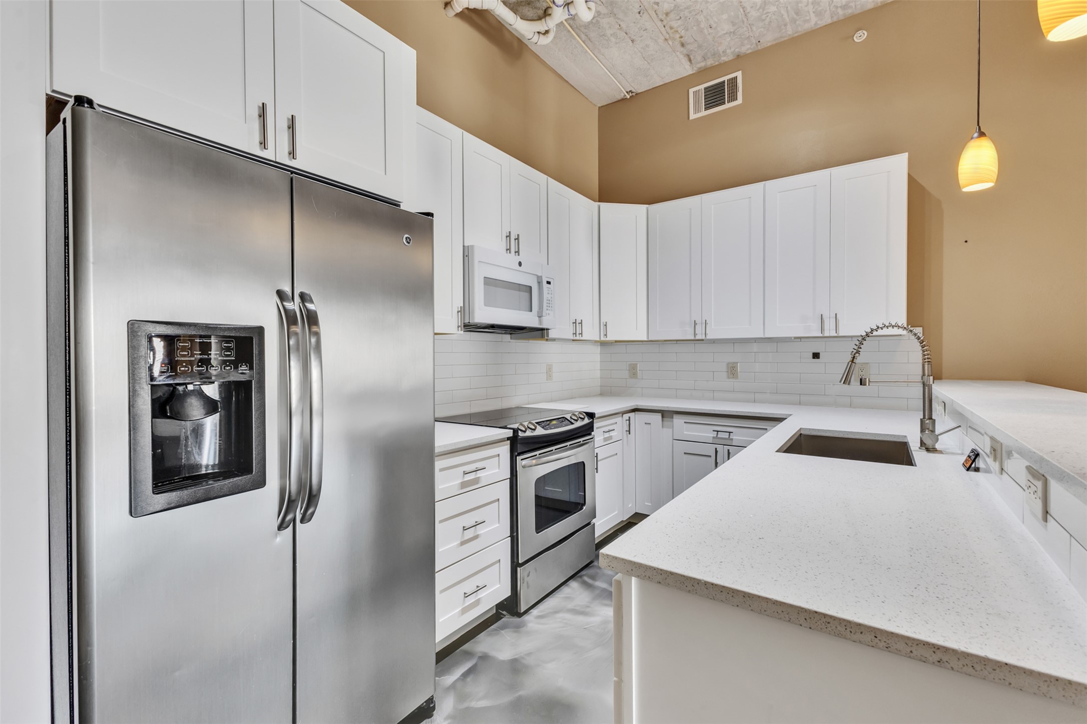 2323 Polk Street 205 Property Photo 12