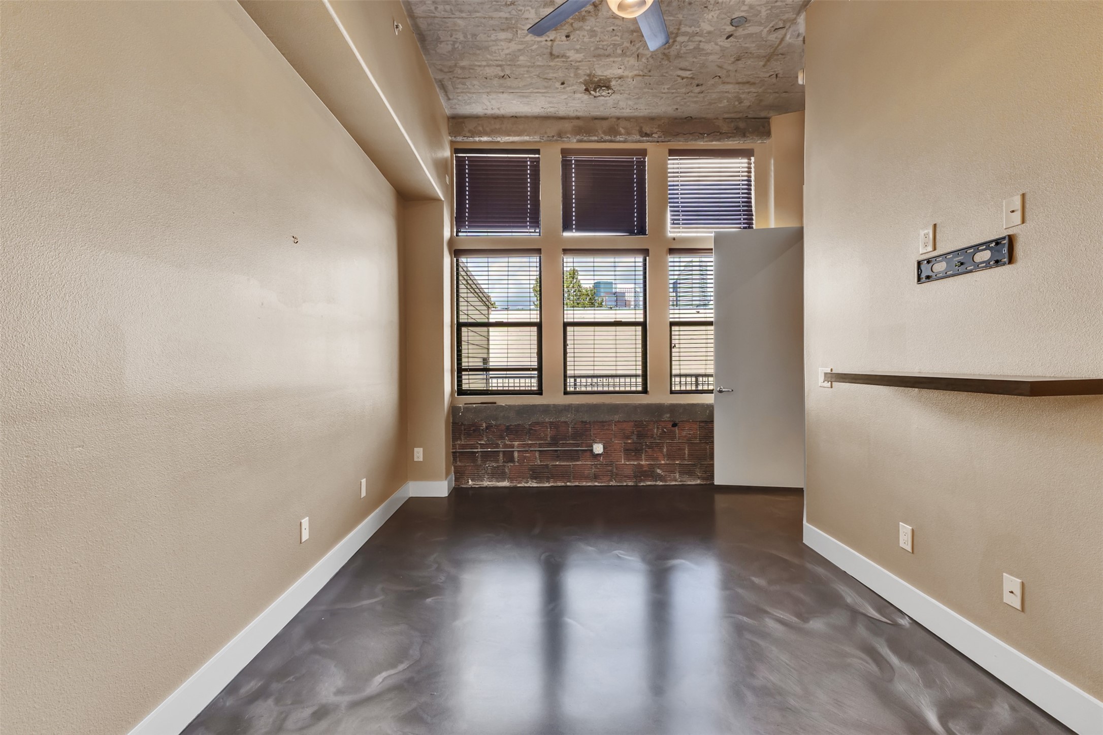 2323 Polk Street 205 Property Photo 15