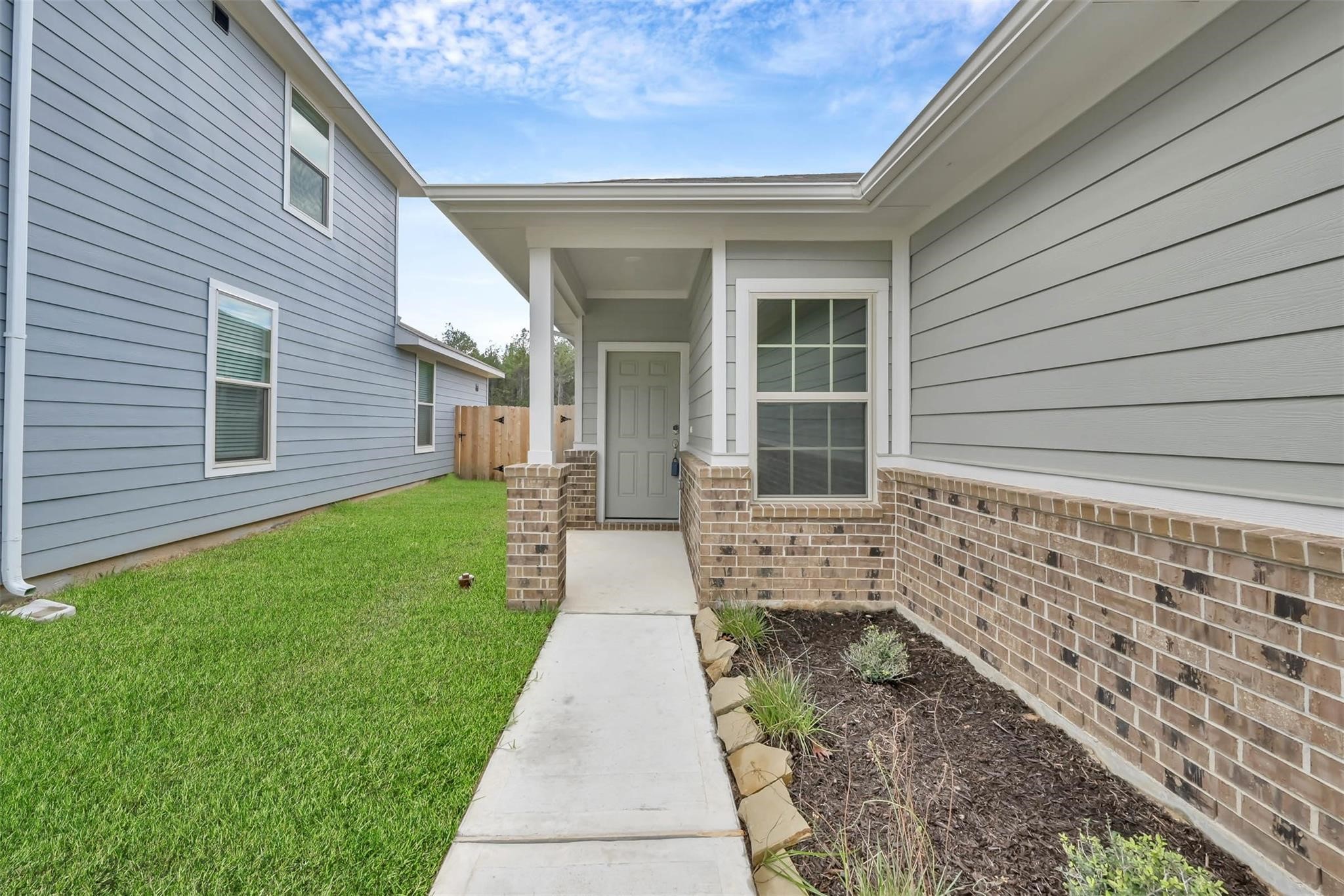 16564 Moss Lane Property Photo 2