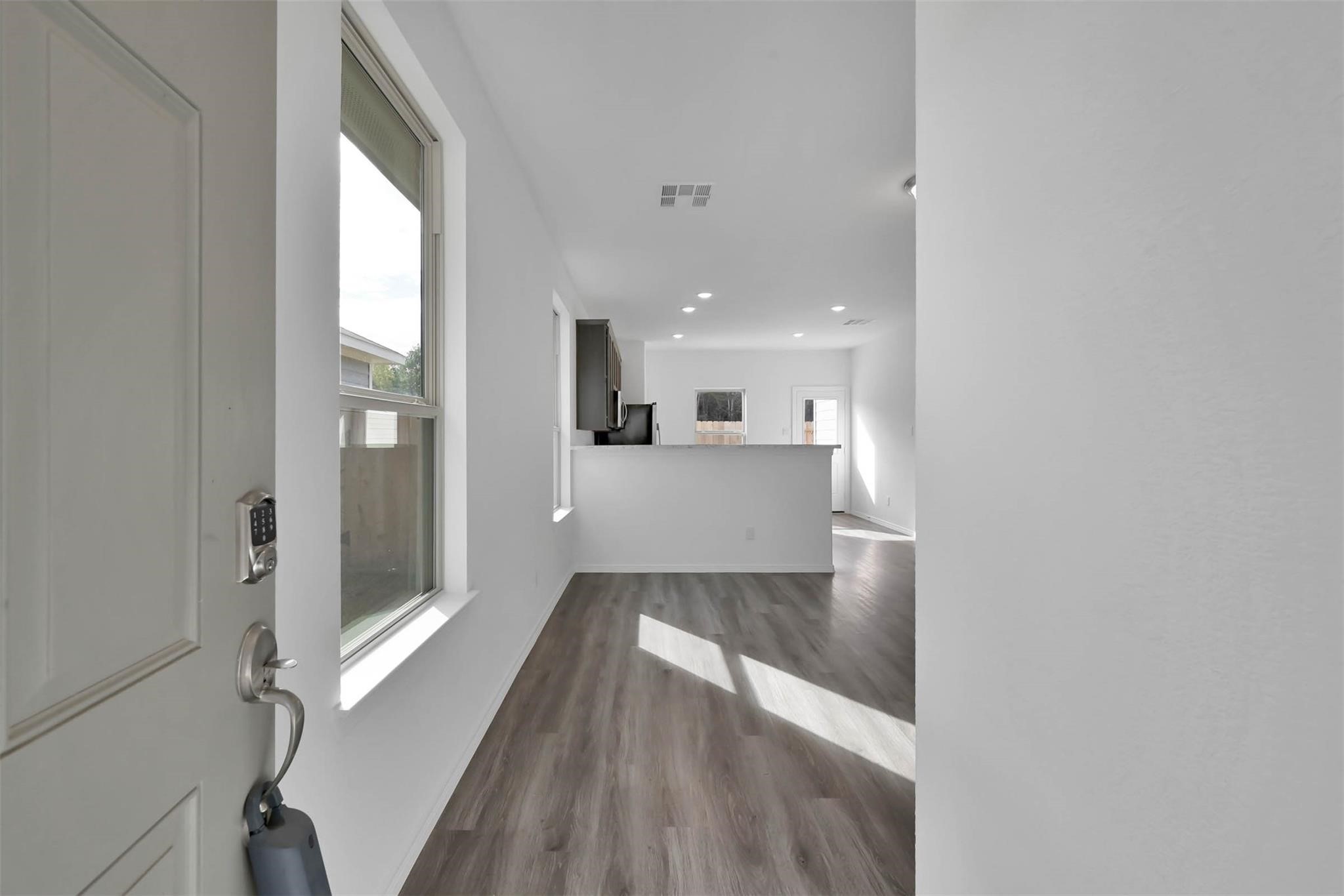 16564 Moss Lane Property Photo 3