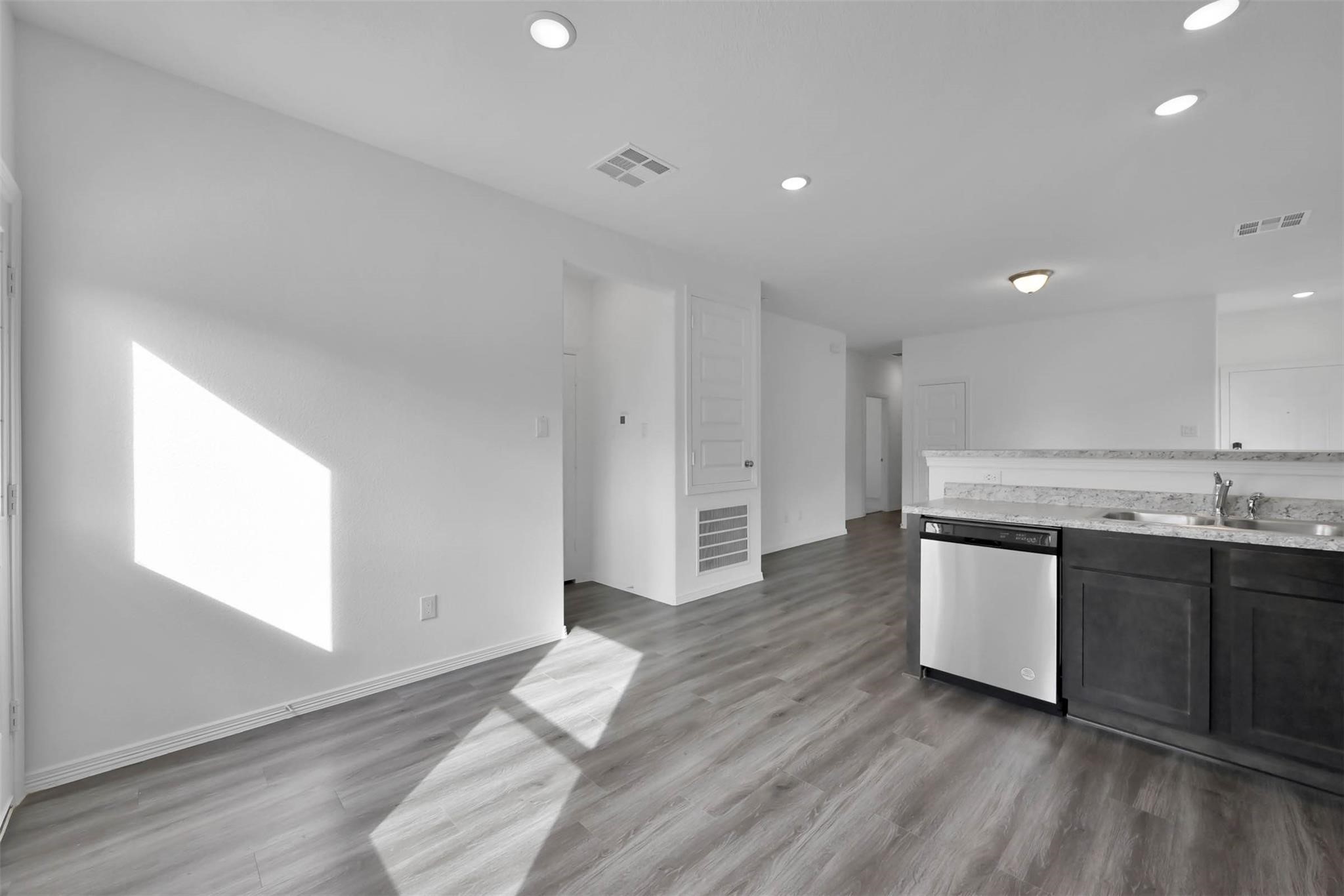 16564 Moss Lane Property Photo 11