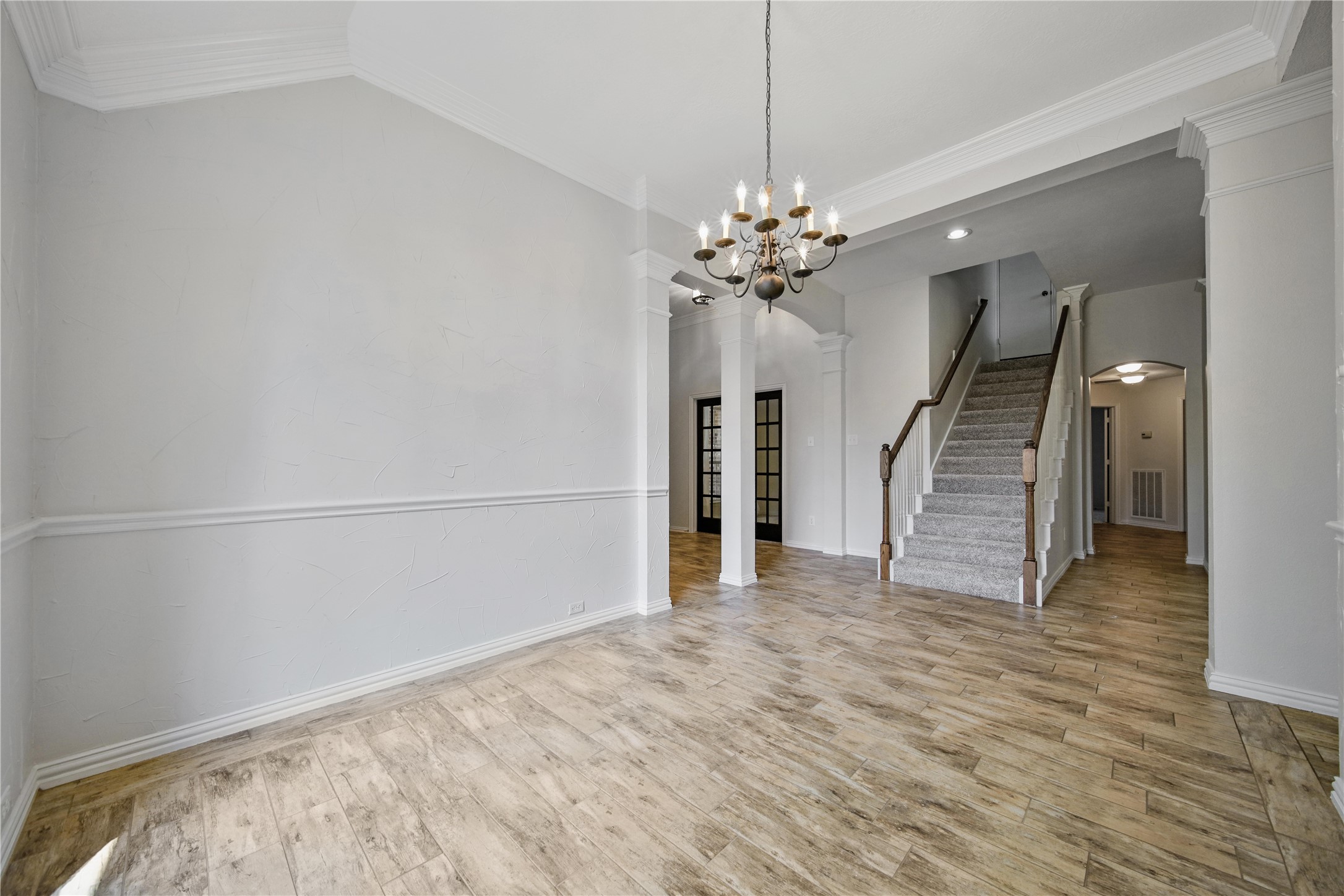 14 Beauty Bower Place Property Photo 12