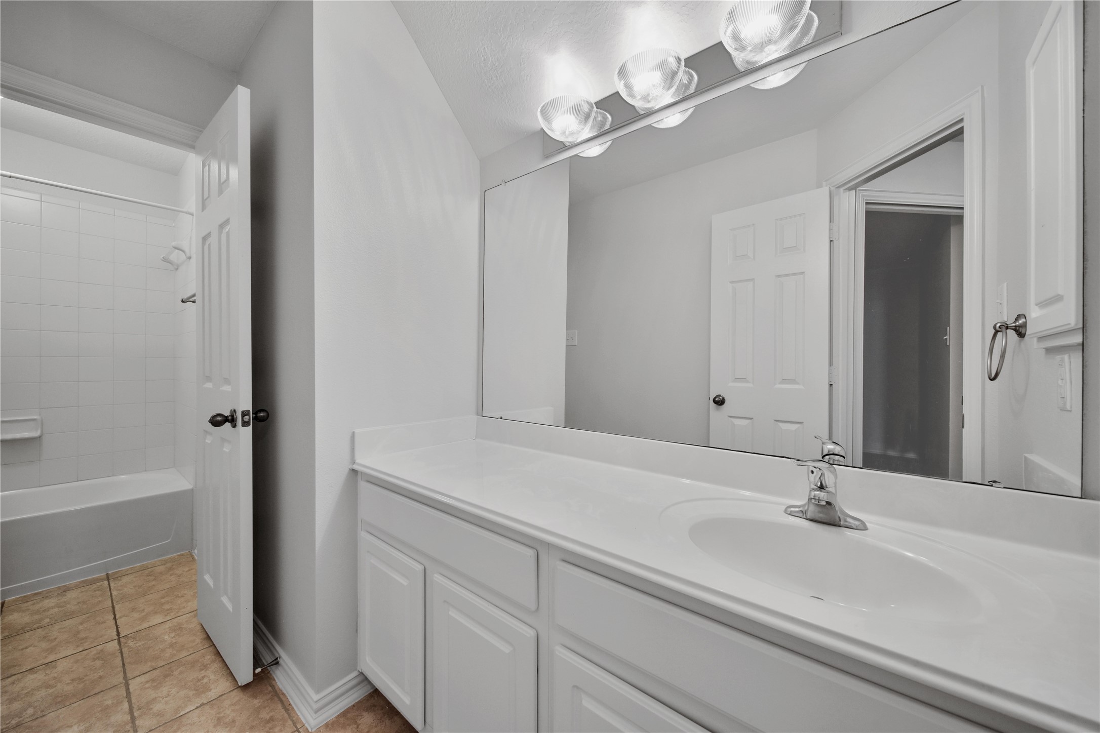 14 Beauty Bower Place Property Photo 29