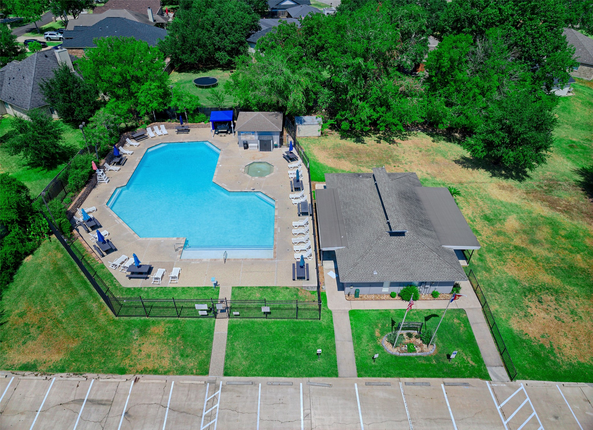 319 Leisure Lane Property Photo 16