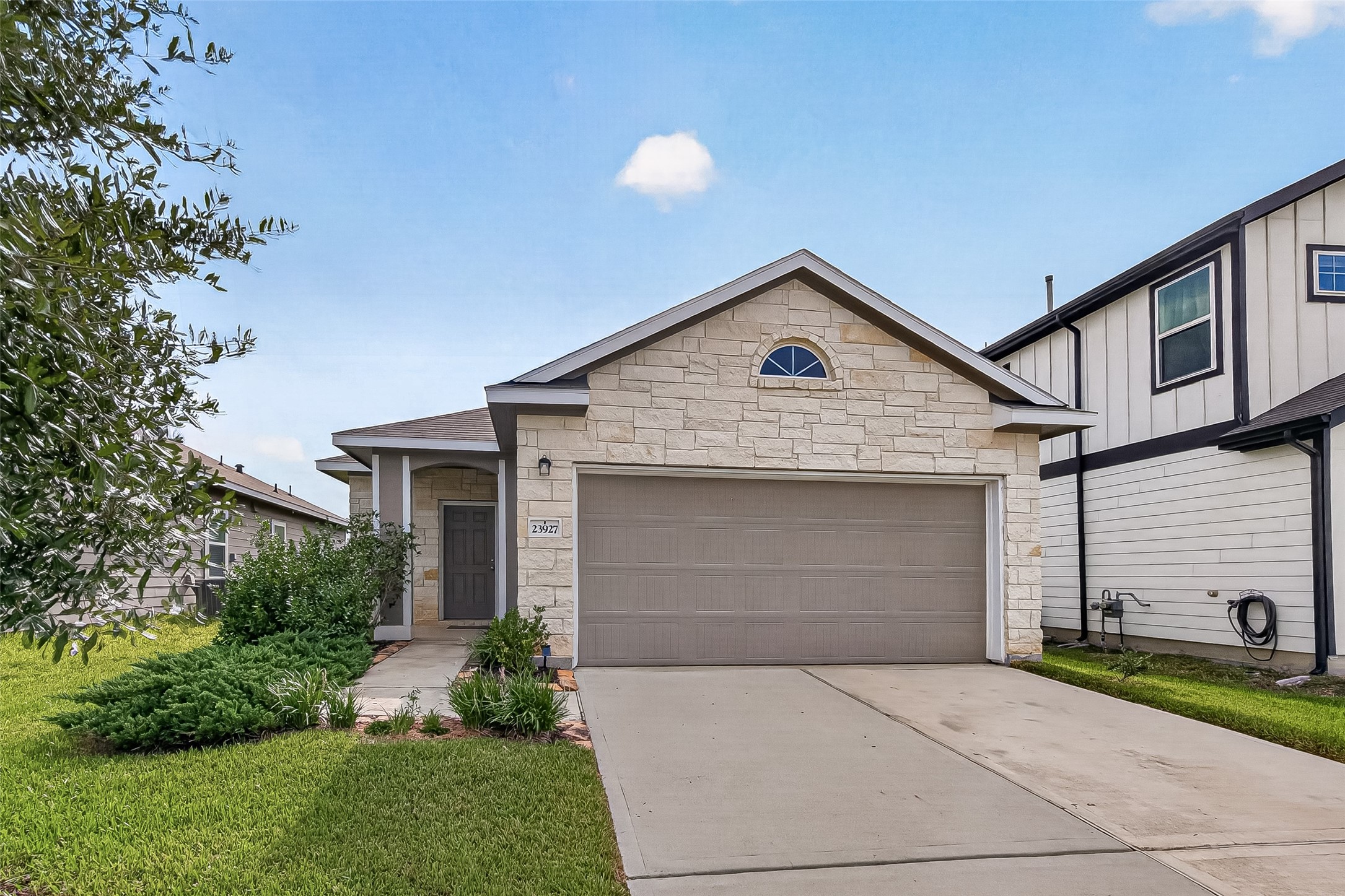 23927 Prairie Dust Drive