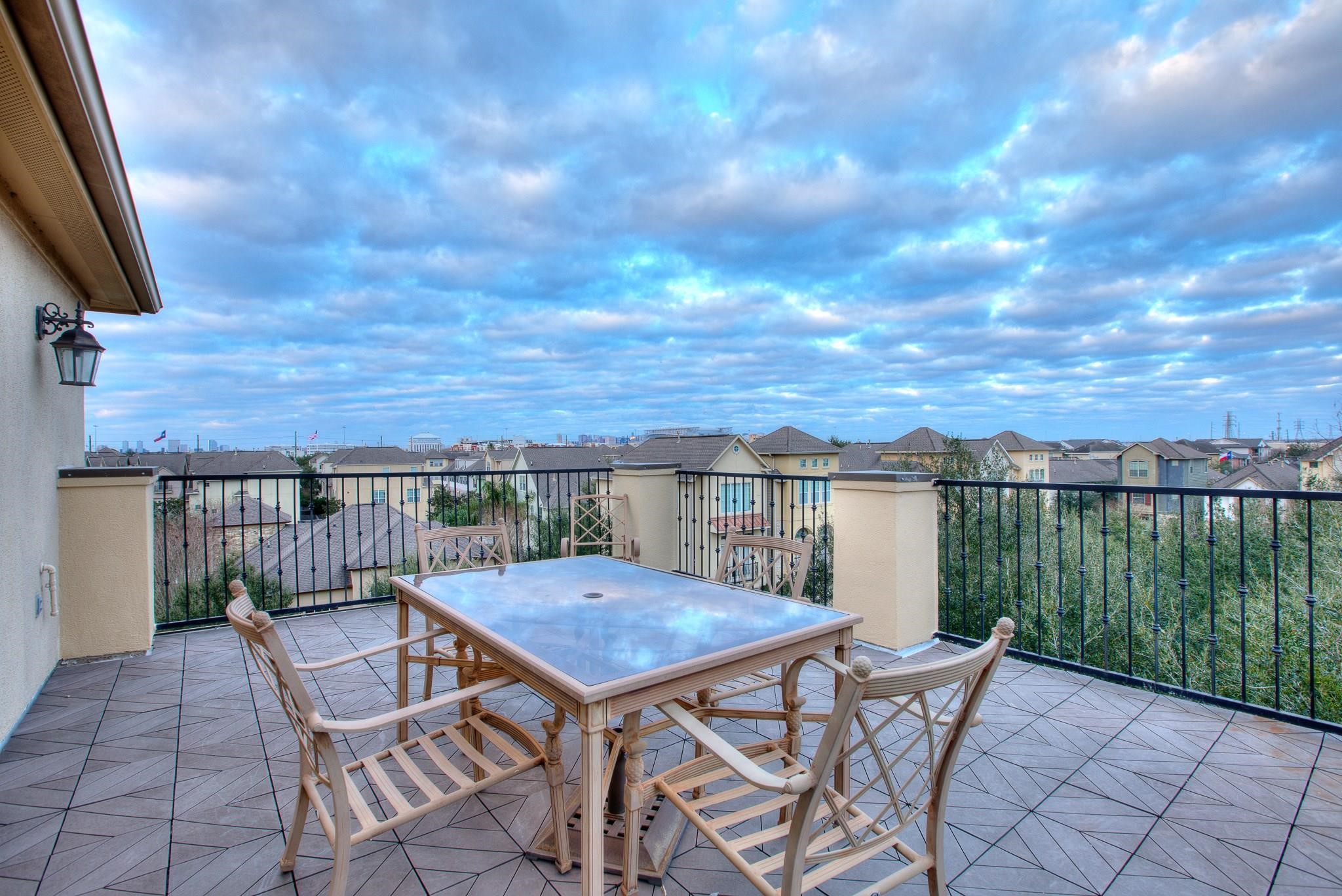 9101 Harbor Hills Drive Property Photo
