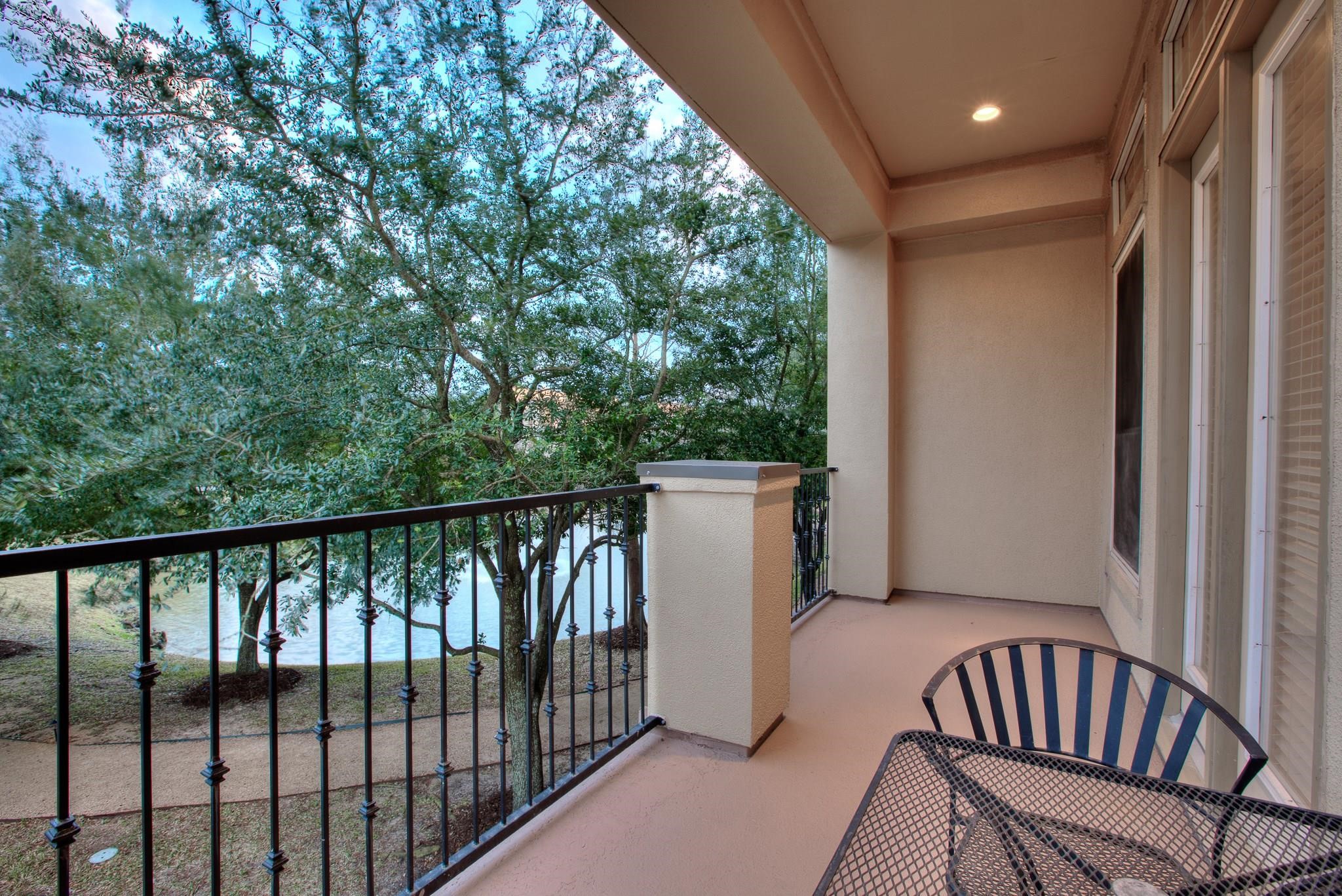 9101 Harbor Hills Drive Property Photo 2