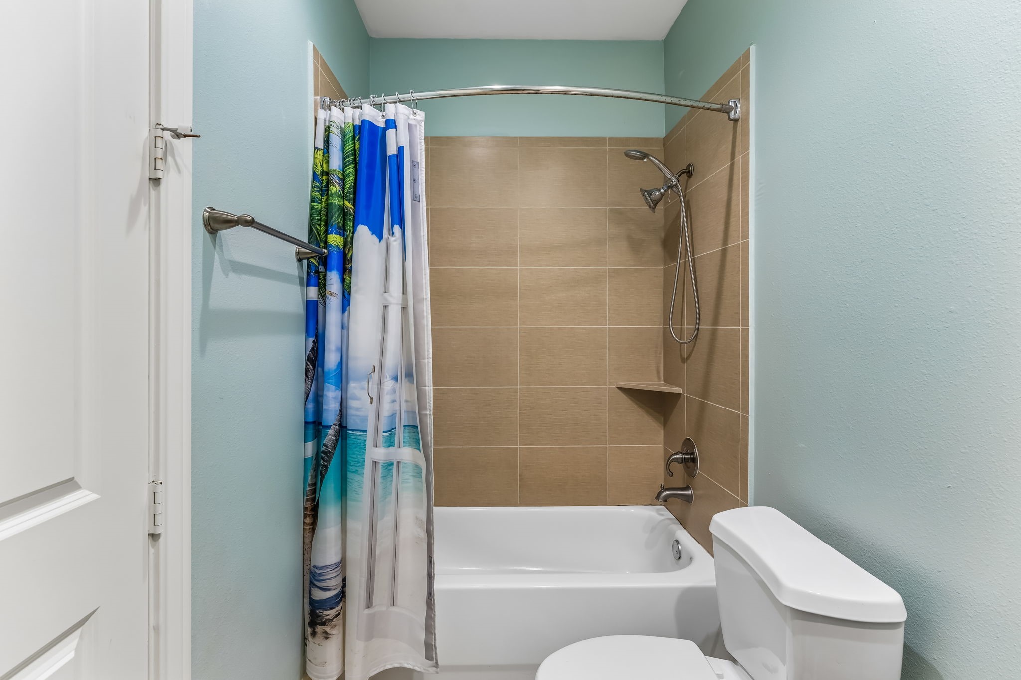9101 Harbor Hills Drive Property Photo 22