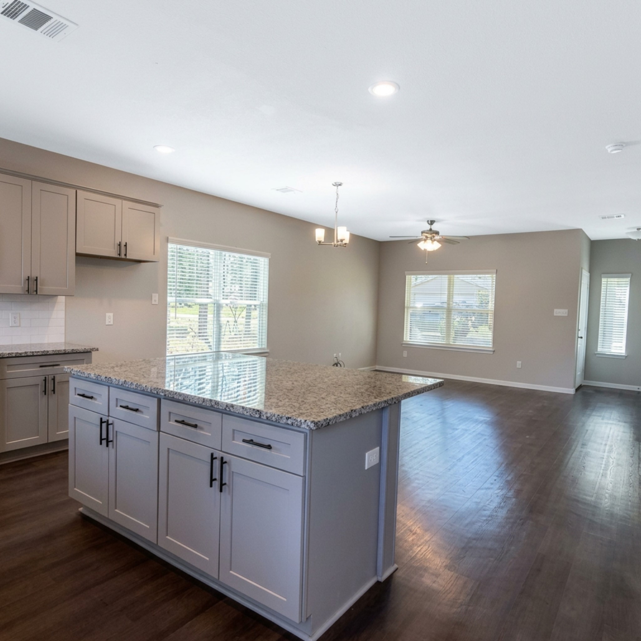 15852 Pecan Drive Property Photo 6