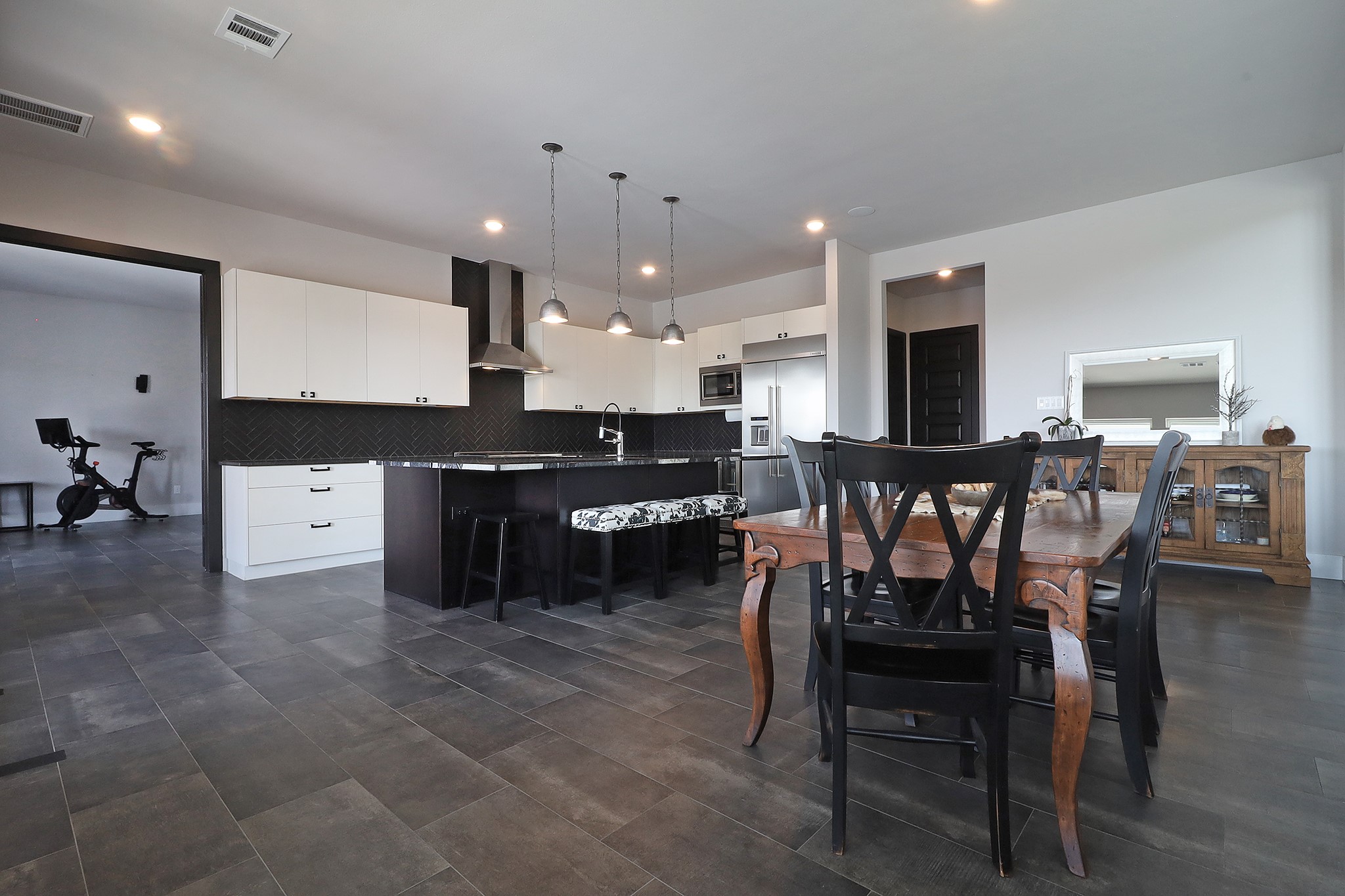3320 Atwood Creek Court Property Photo 17
