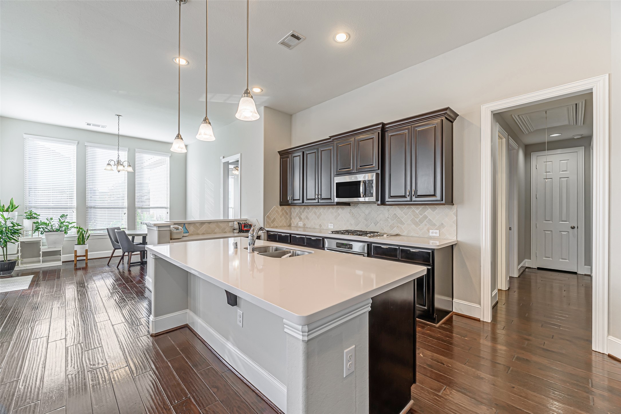 511 Summer Arbor Circle Property Photo 1