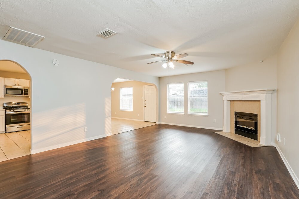 3315 Maymist Drive Property Photo 5
