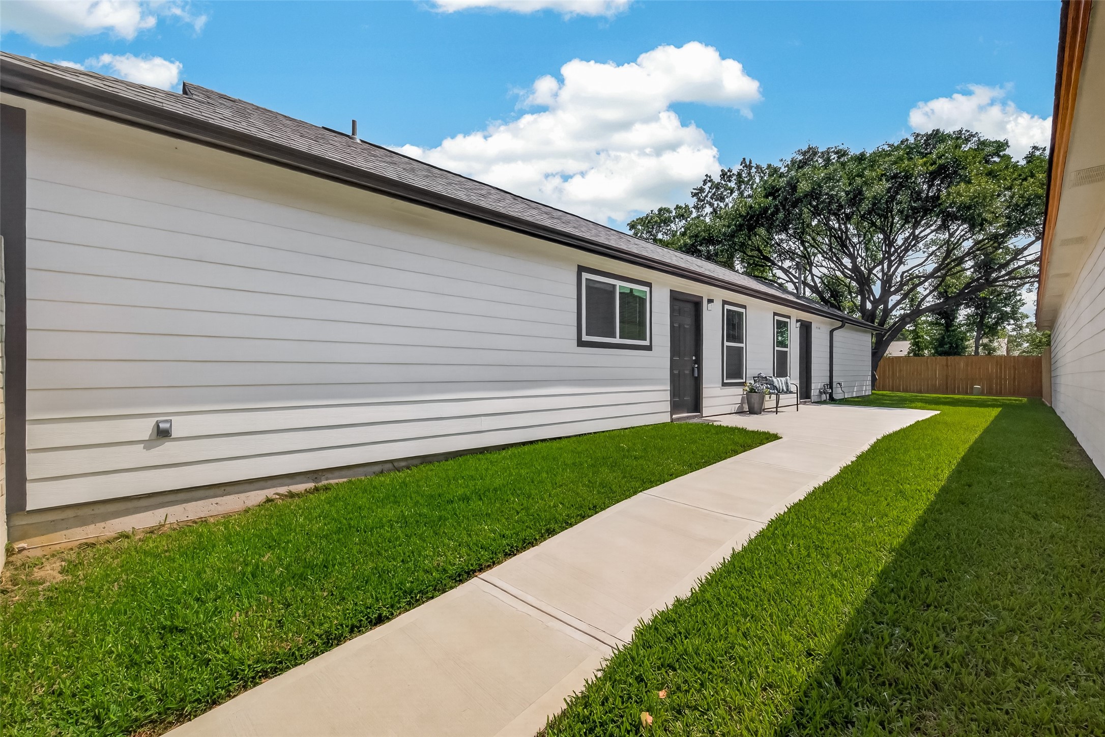 13843 Northlake Drive Property Photo 14