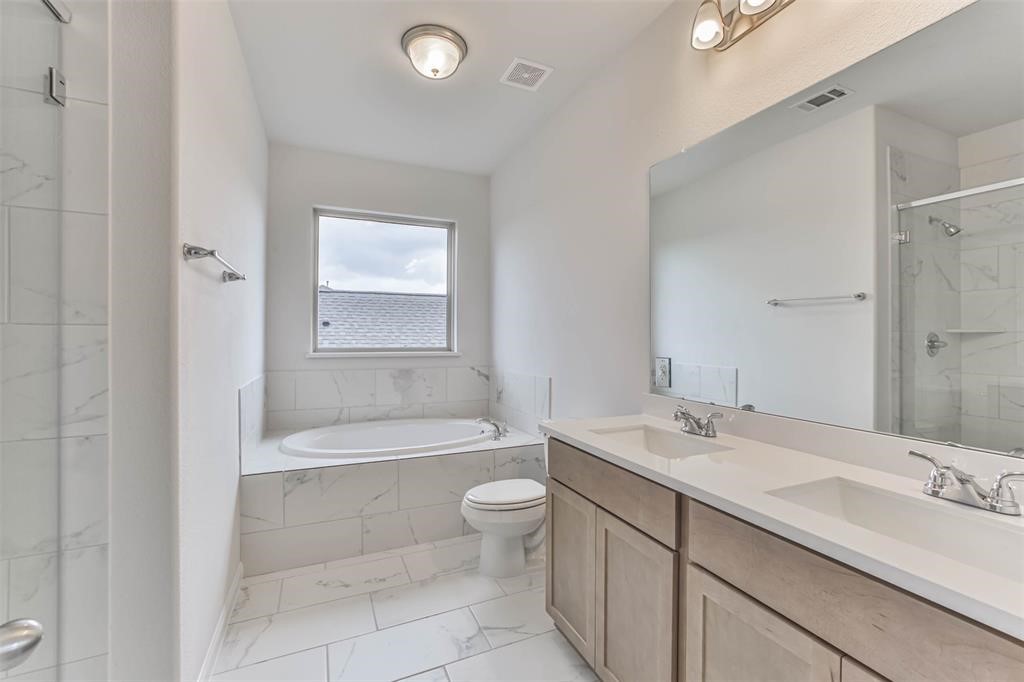 704 Ocean Palms Drive Property Photo 18