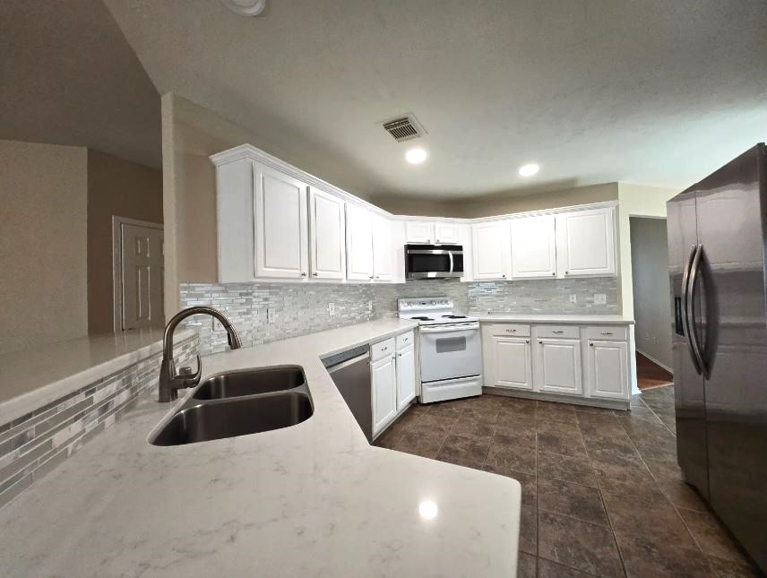 19631 Amistad Dr Property Photo 6