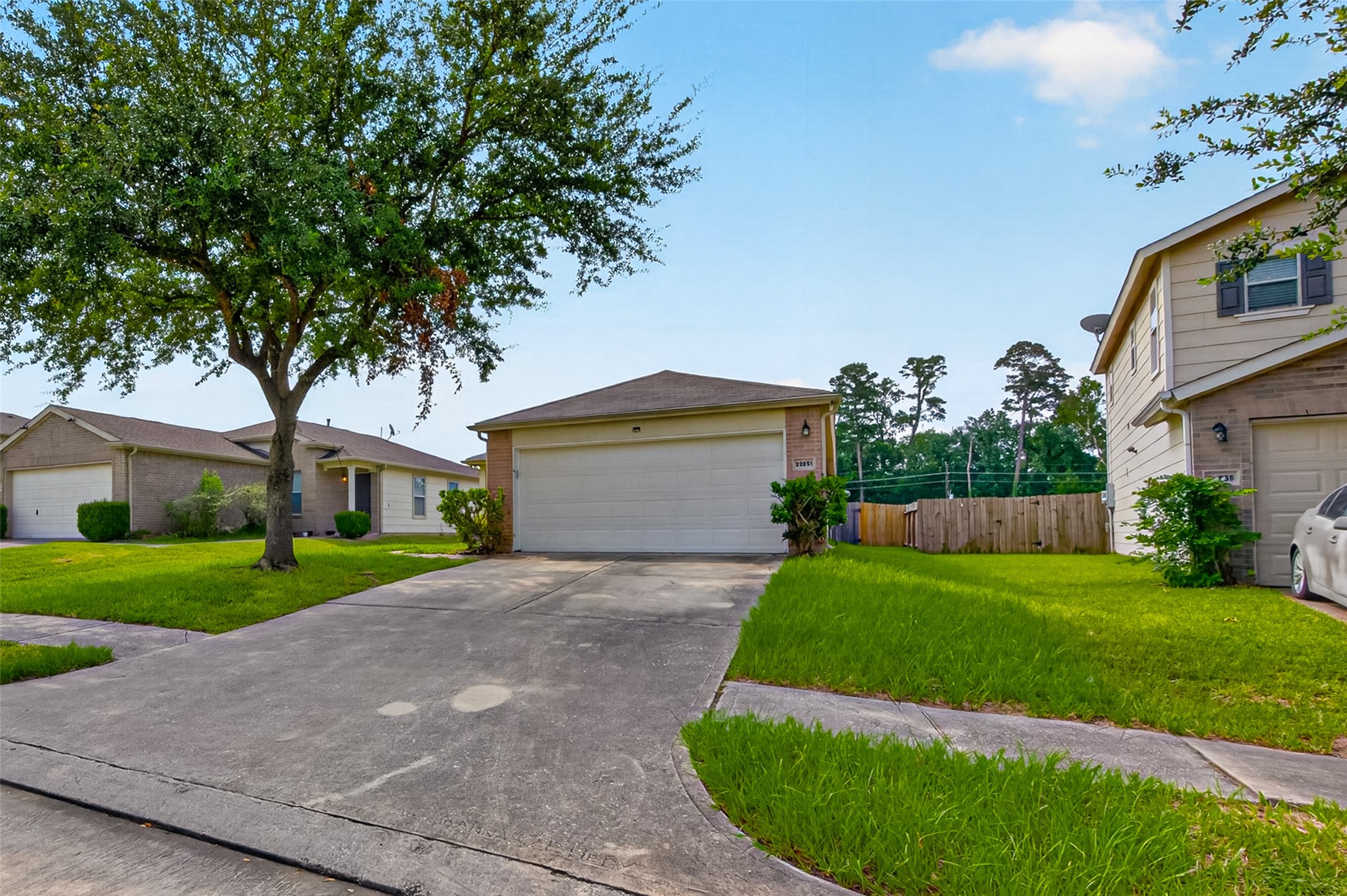 22851 Twisting Pine Drive Property Photo 4