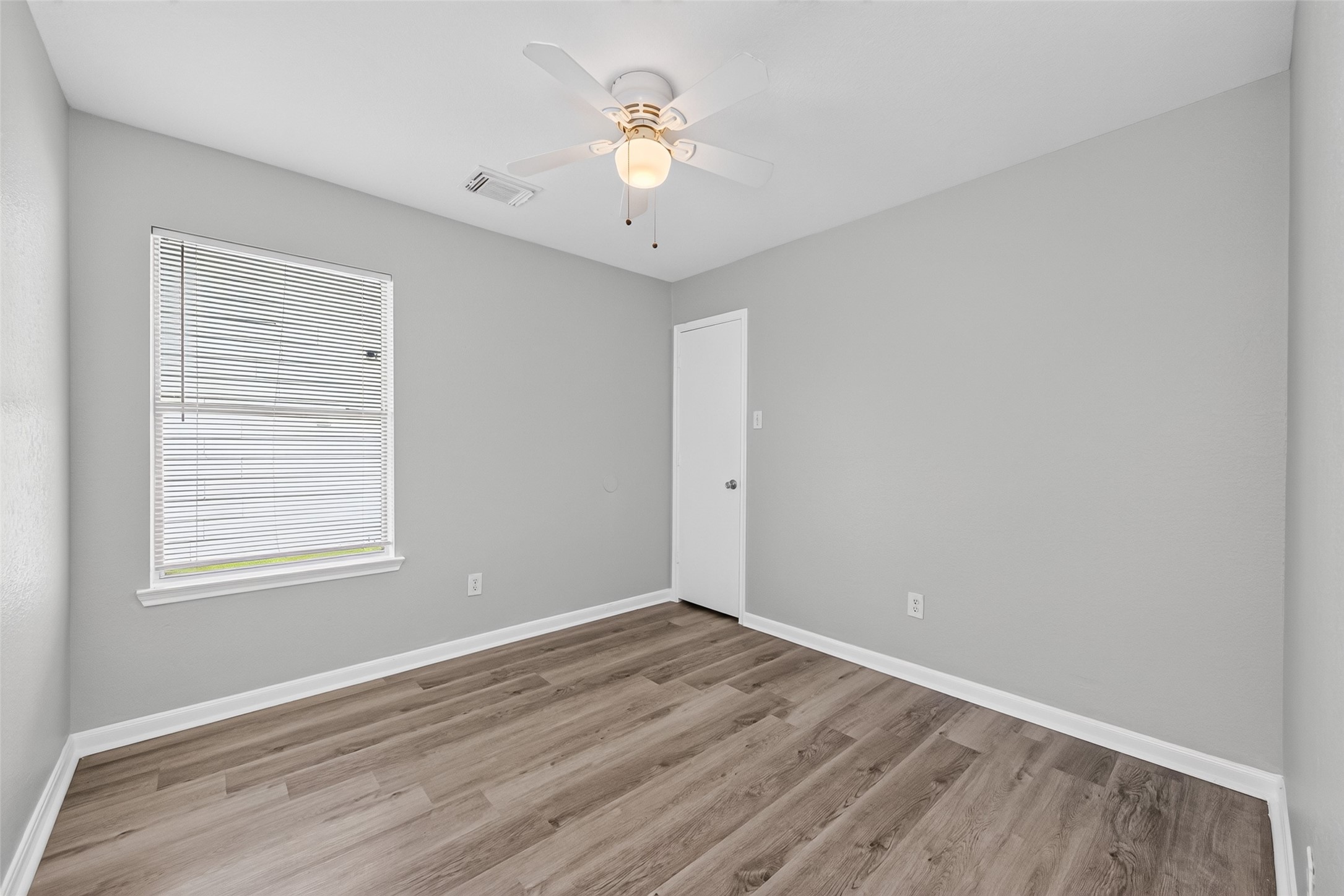 22851 Twisting Pine Drive Property Photo 14