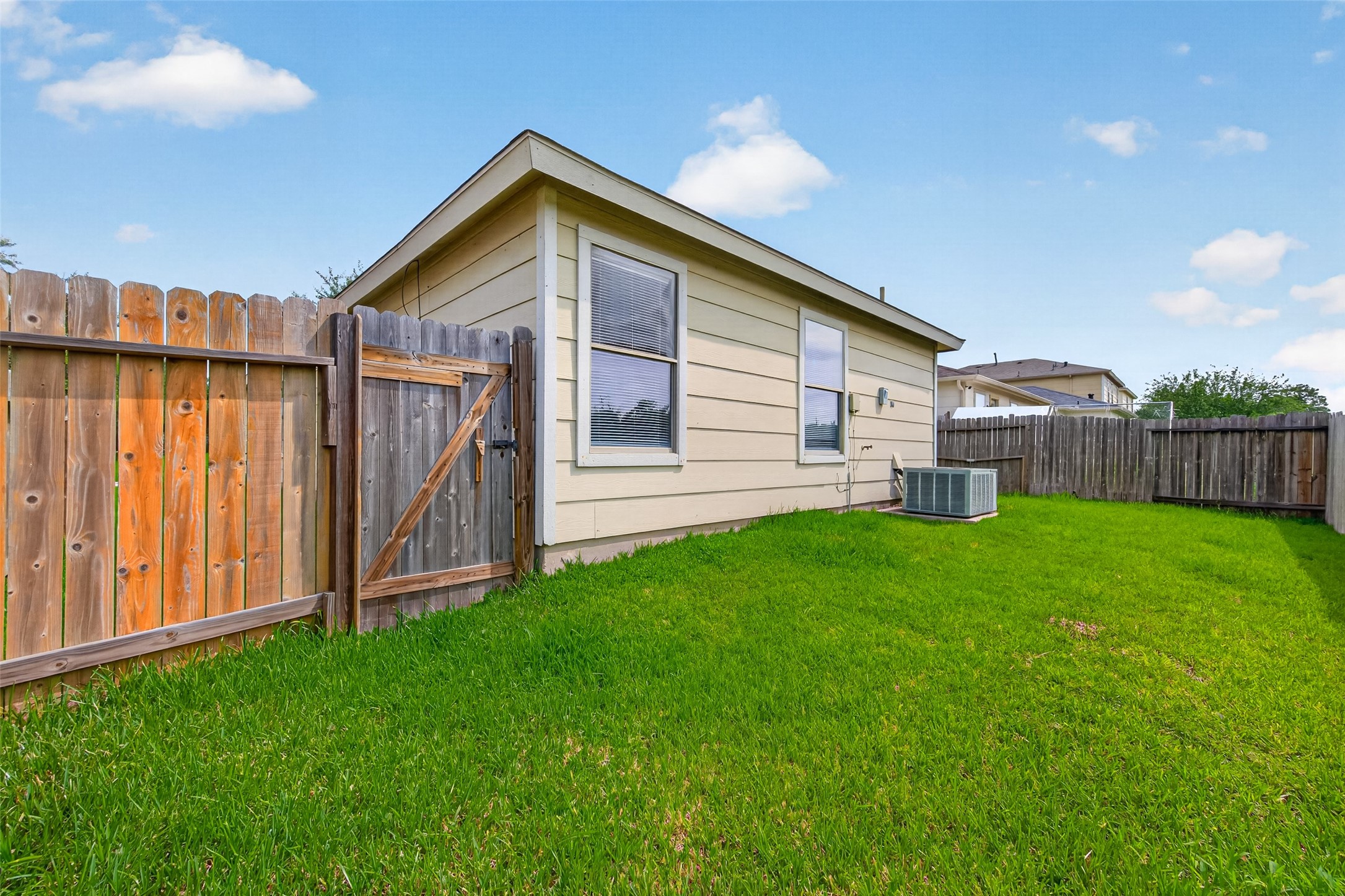 22851 Twisting Pine Drive Property Photo 33