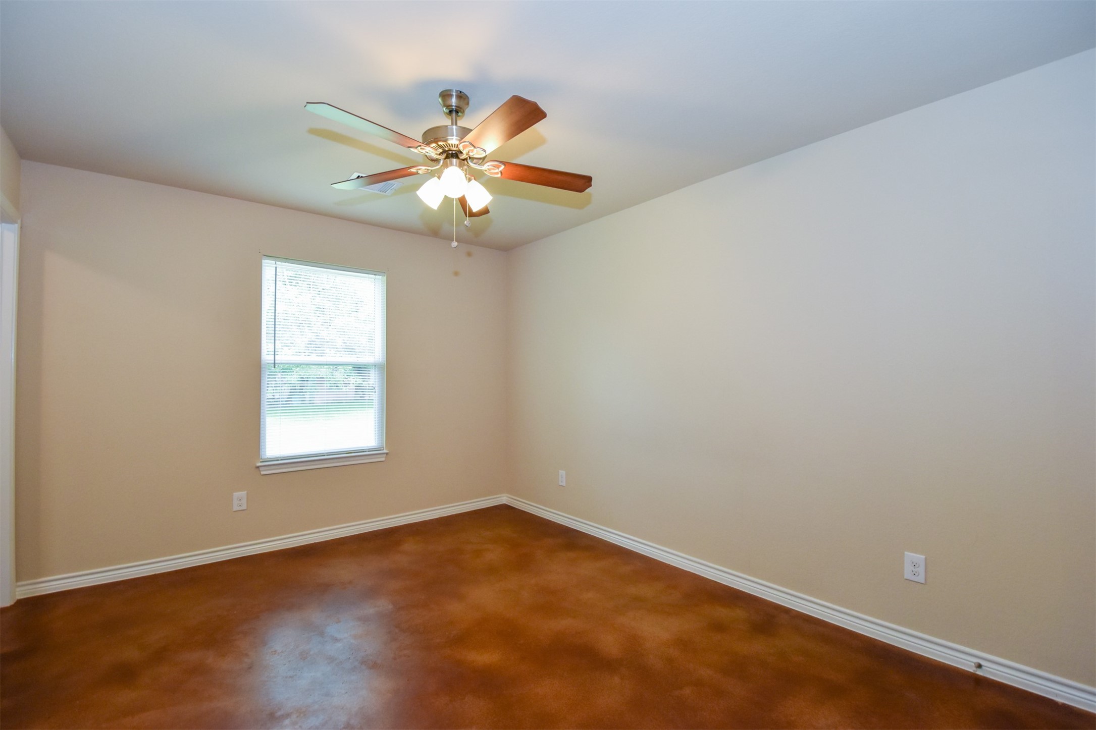 1107 Parkhurst Avenue B Property Photo 8